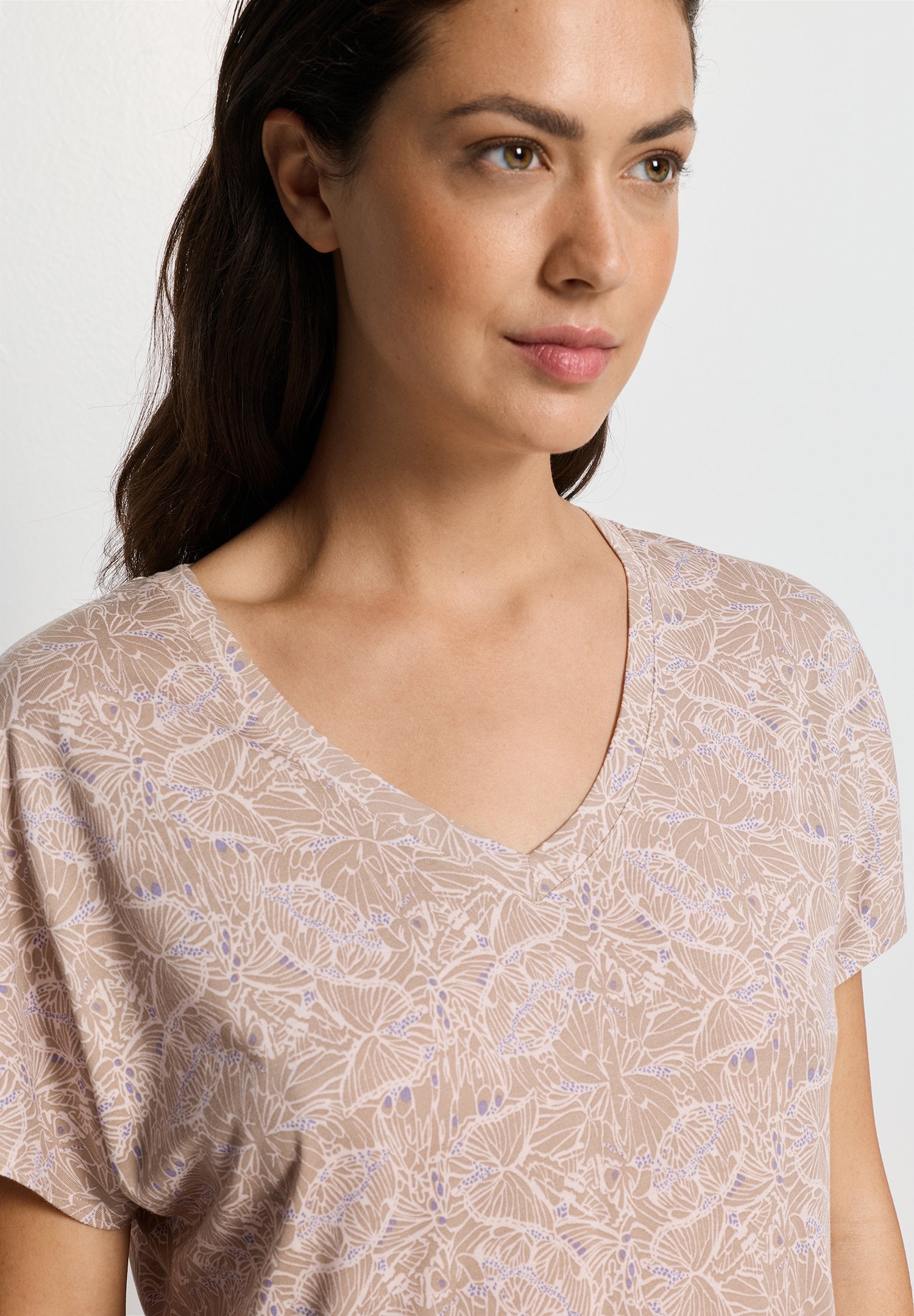 hanro-sleep-lounge-s-slv-nightdress-90cm-nachthemd-abstract-butterflies image 6