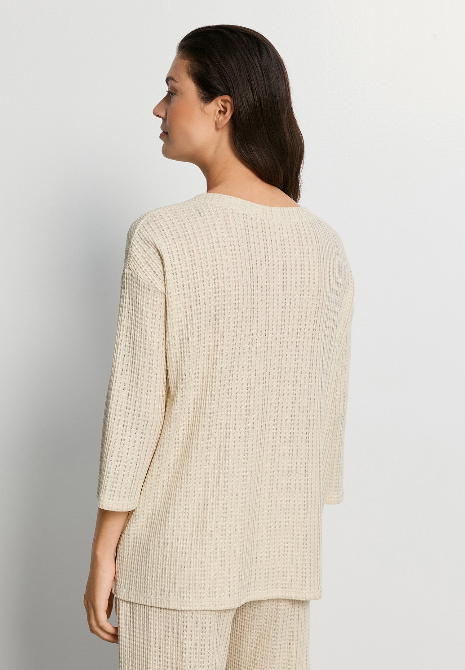 hanro-summer-knits-3-4-slv-shirt-top-oyster-grau image 4