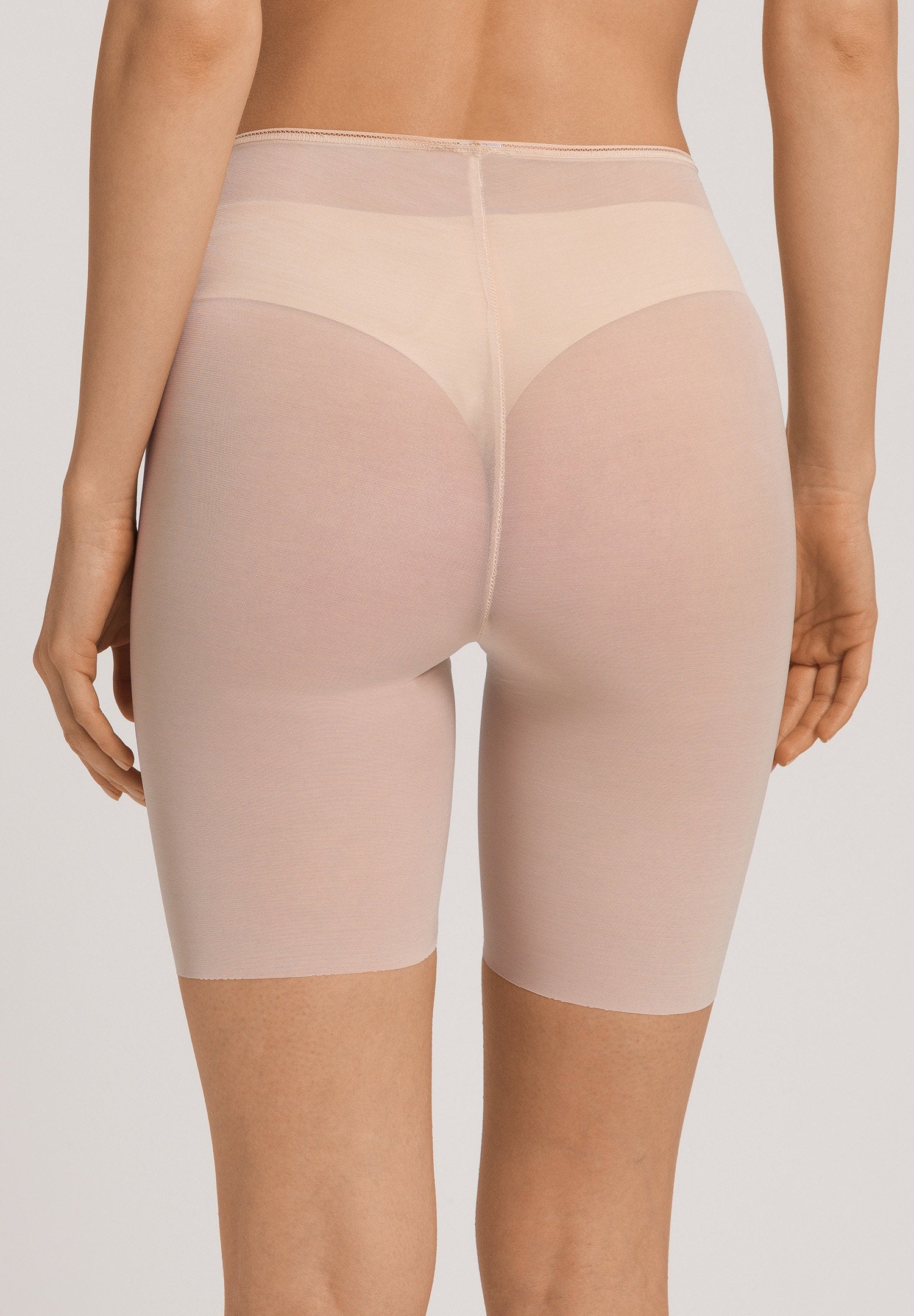 hanro-smooth-illusion-short-pants-beige-t-ll-radler image 4