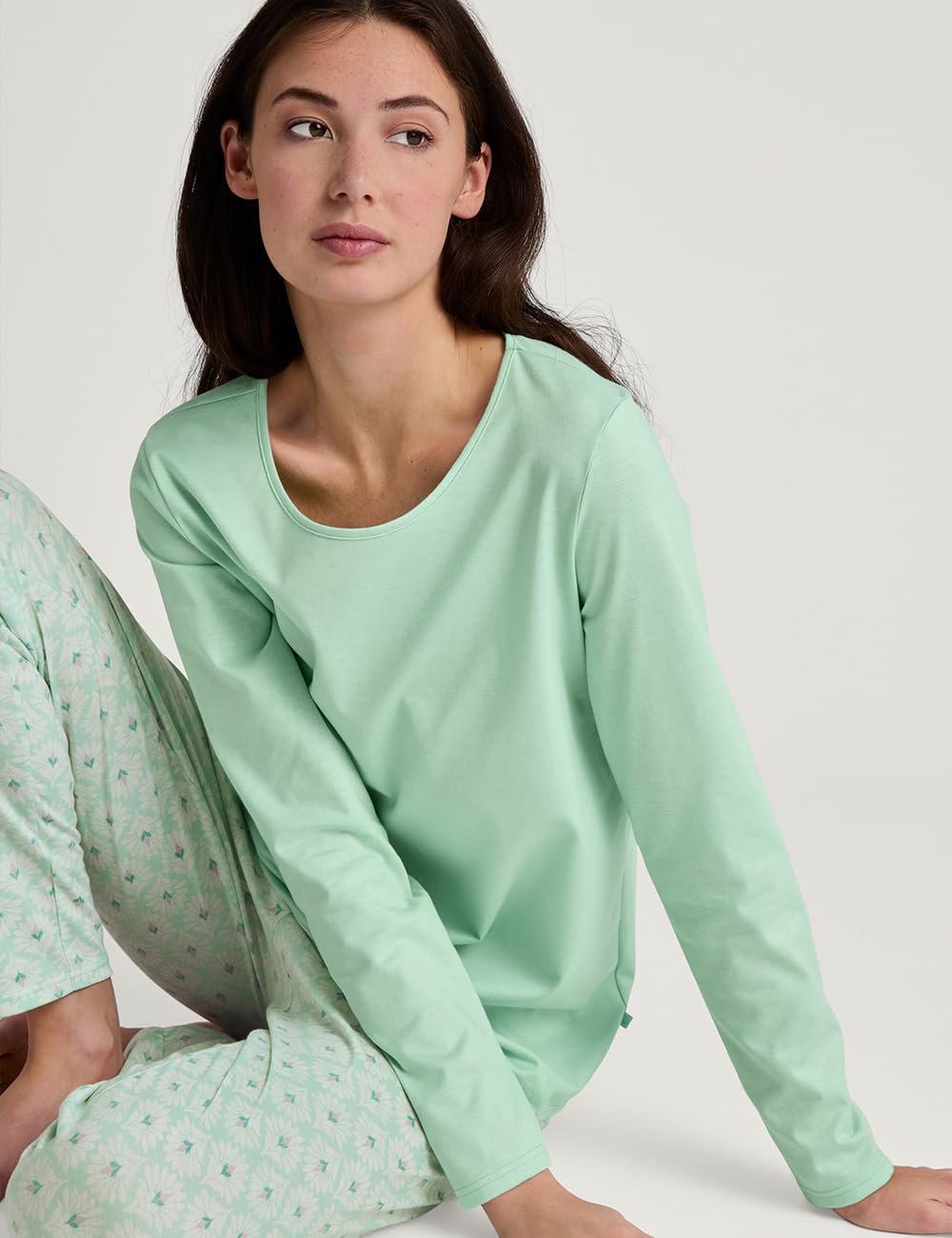 calida-favourites-dreams-pyjama-damen-lang-bio-baumwolle-muster image 4