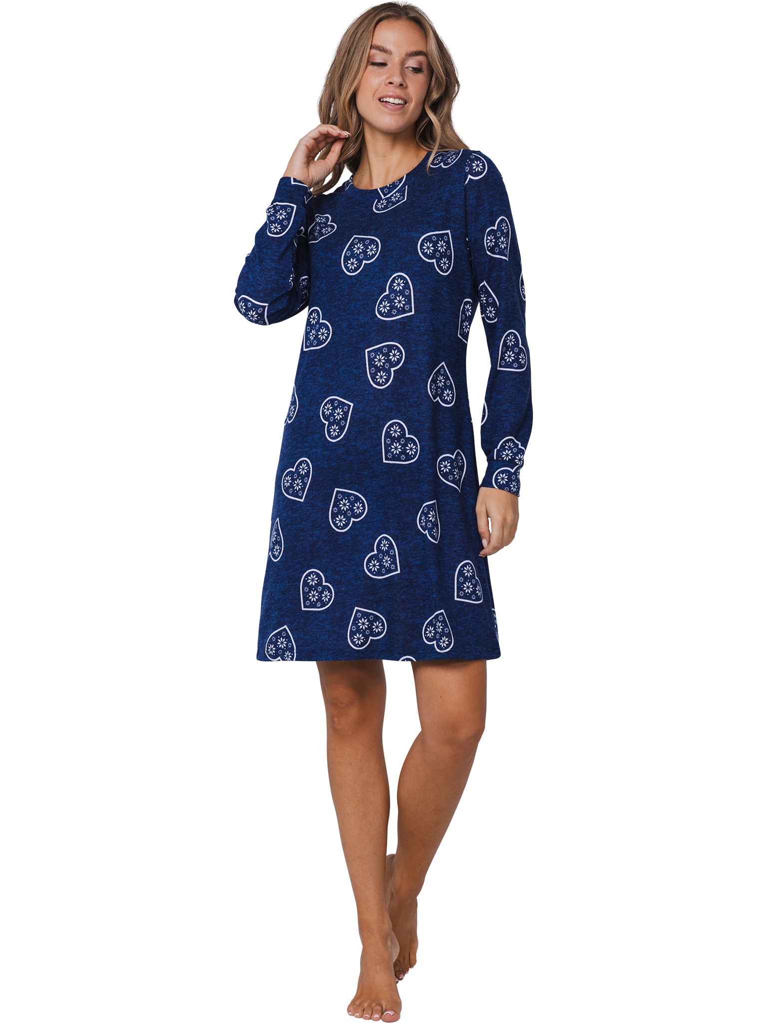 rebelle-aspen-ski-nachthemd-blau-herzen-fleece image 2