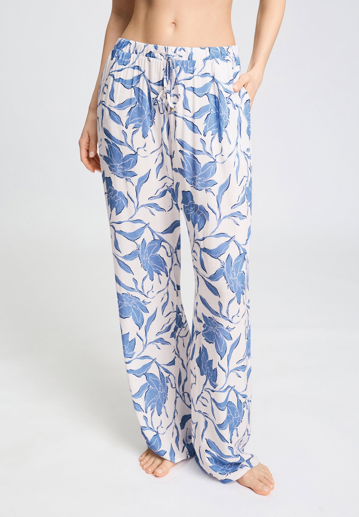 hanro-sleep-lounge-hose-graceful-forms-pyjamahose-viskose image 2