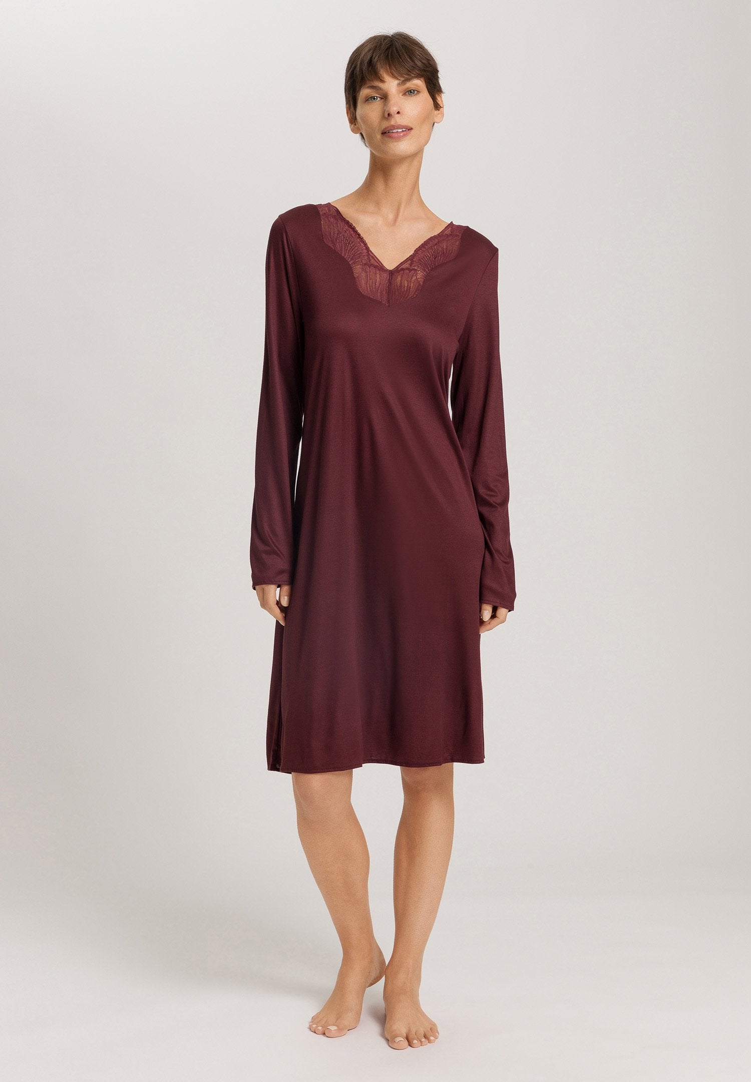 hanro-lilith-nachthemd-langarm-vivid-brown-spitze-tencel image 5