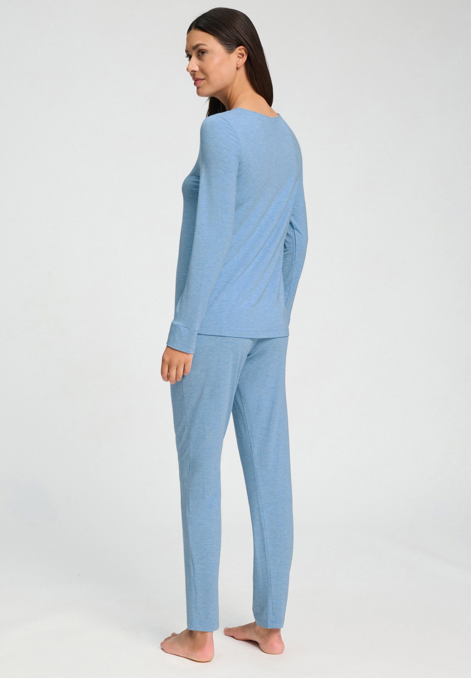 hanro-natural-elegance-langarm-pyjama-bluebird-melange image 4