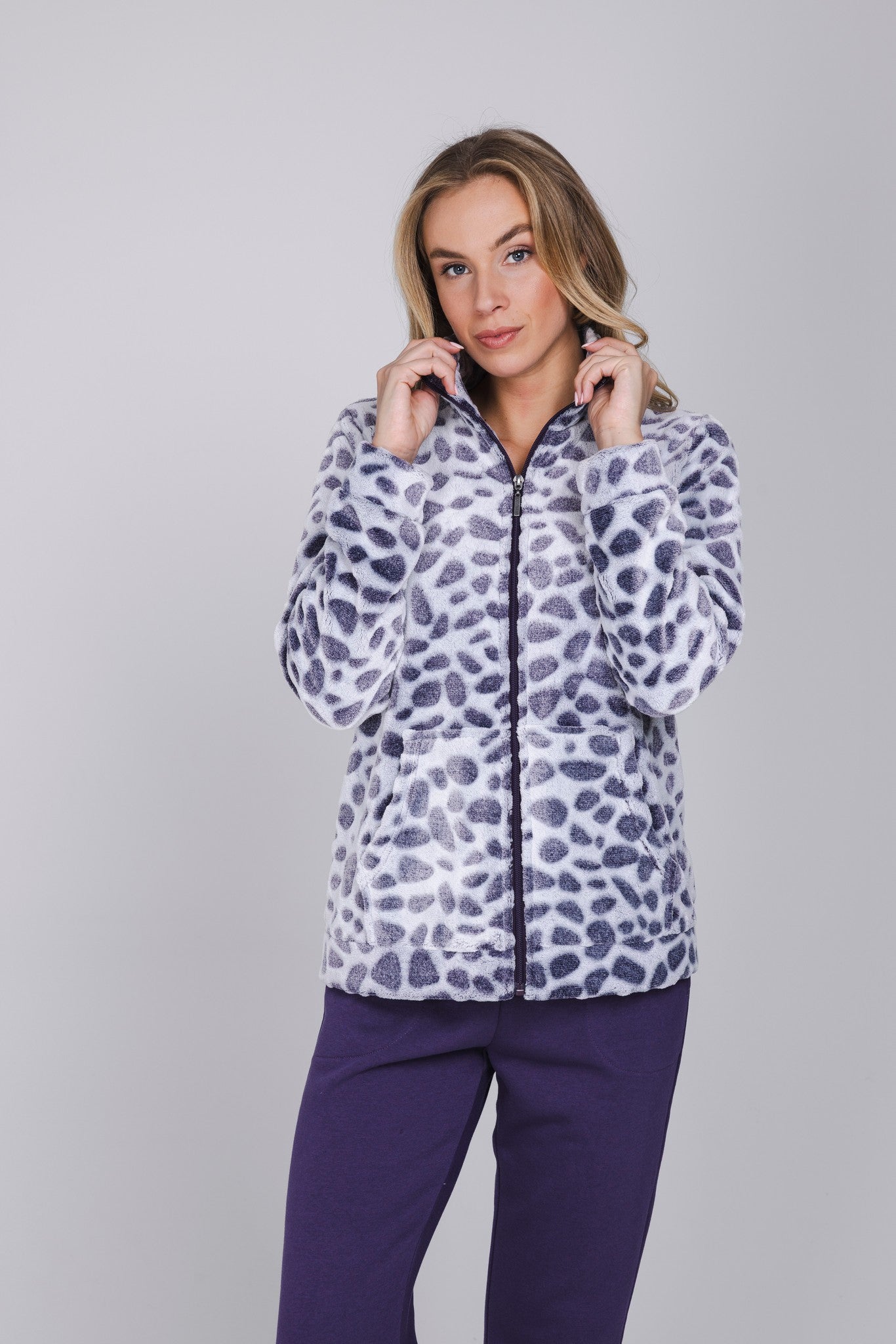 pastunette-purple-pebbles-hausanzug-lila-teddy-fleece-set image 5