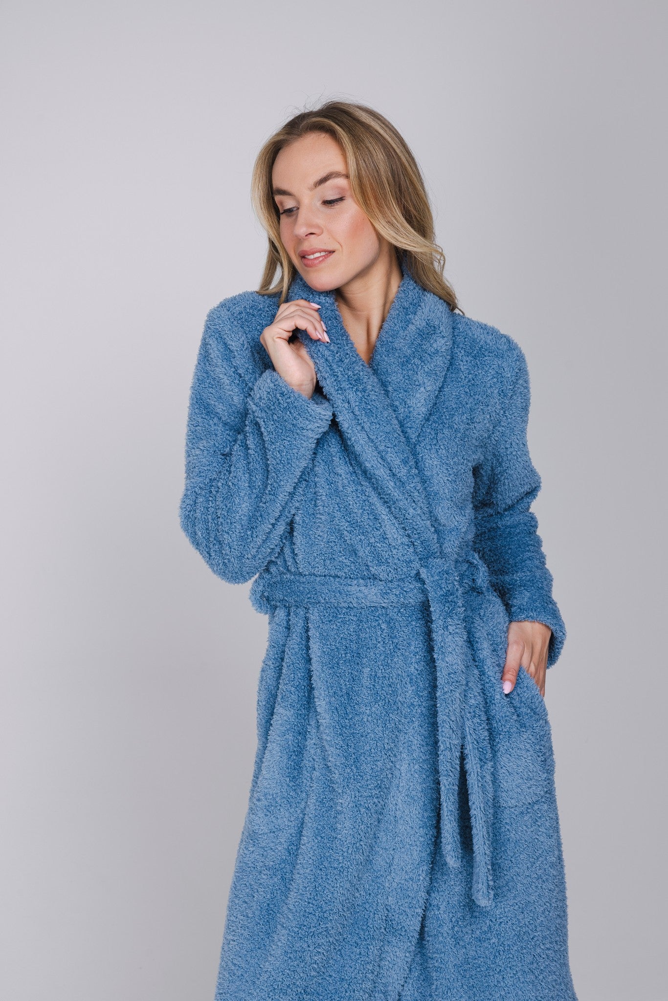 pastunette-frosty-morgenmantel-hellblau-coral-fleece image 4