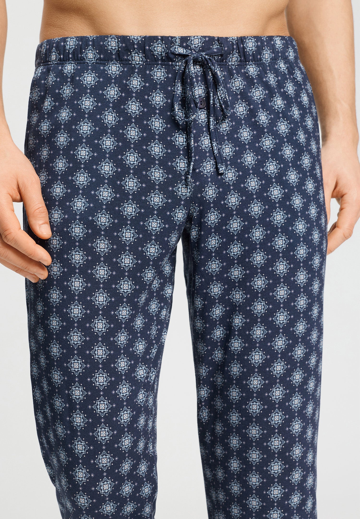 hanro-night-and-day-pyjamahose-tencel-celestial-night image 6