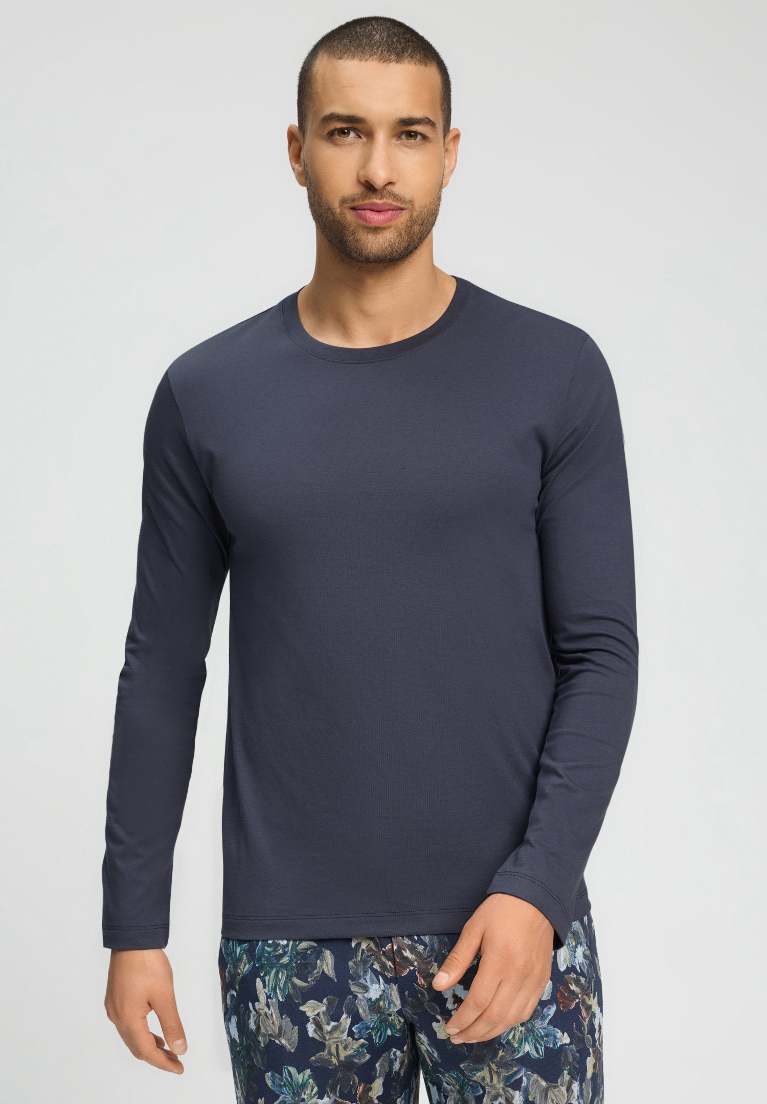 hanro-living-shirts-langarmshirt-stormy-gray-baumwolle image 2