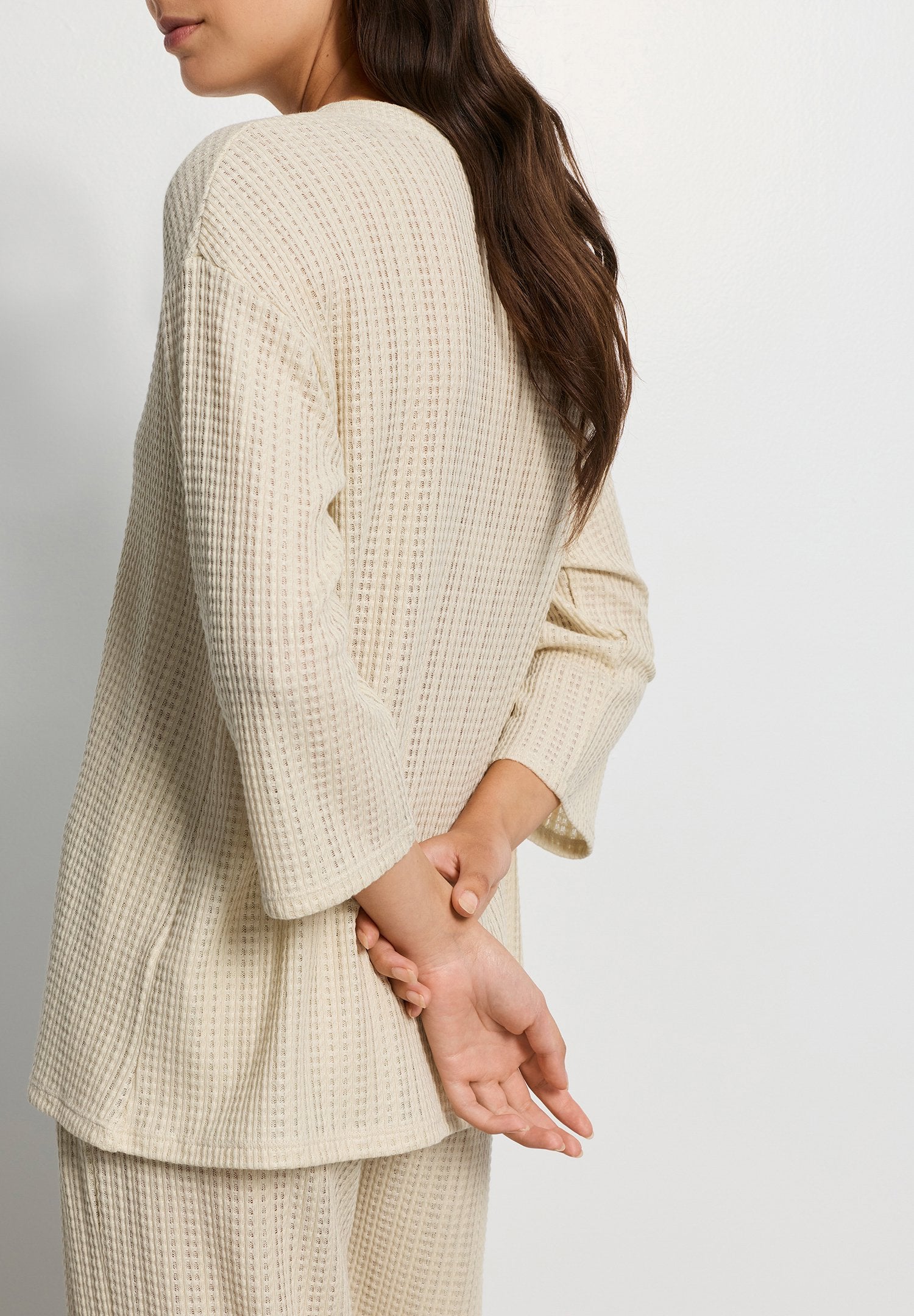 hanro-summer-knits-3-4-slv-shirt-top-oyster-grau image 6