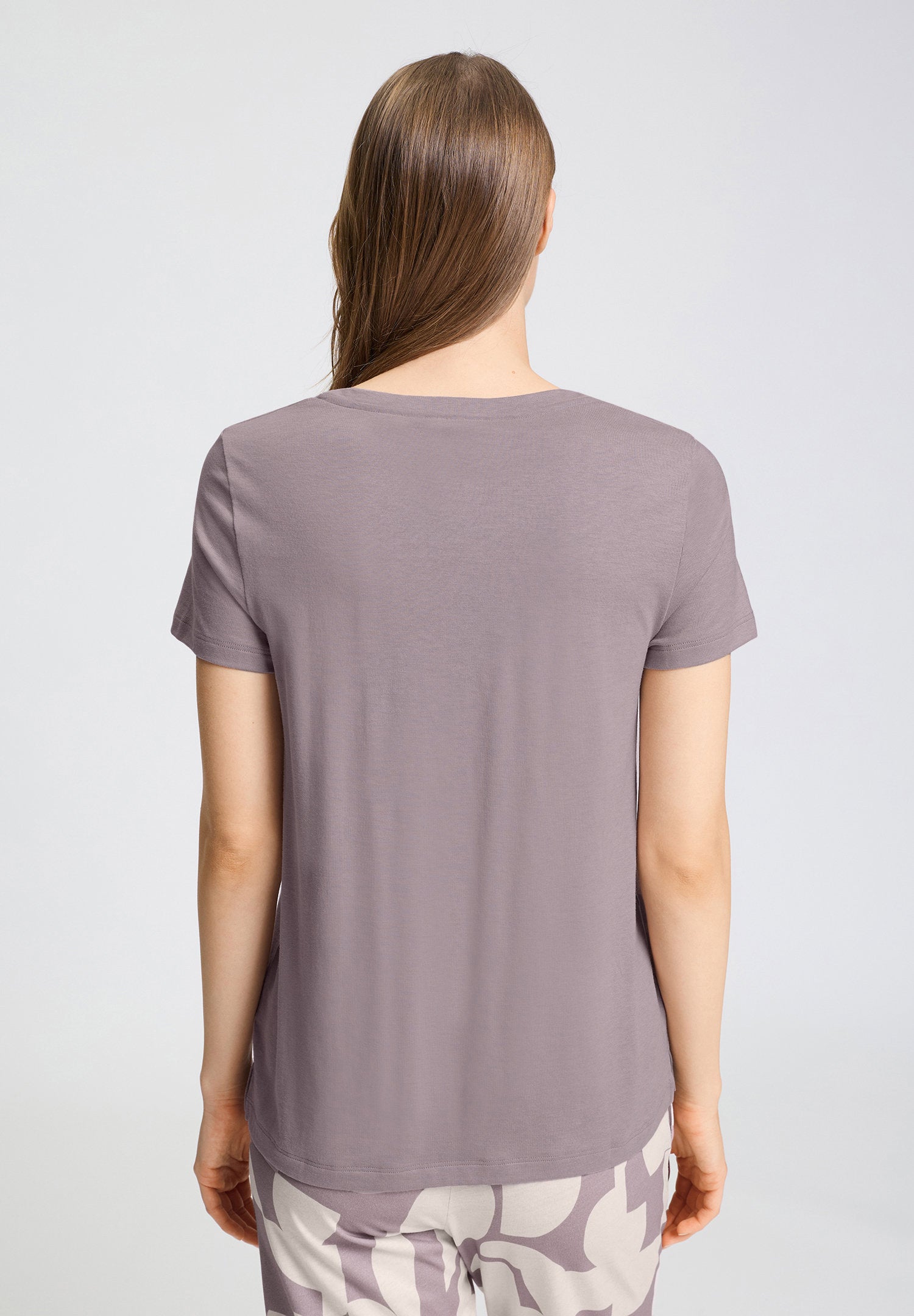 hanro-sleep-lounge-kurzarm-shirt-stormy-rose-modal image 4