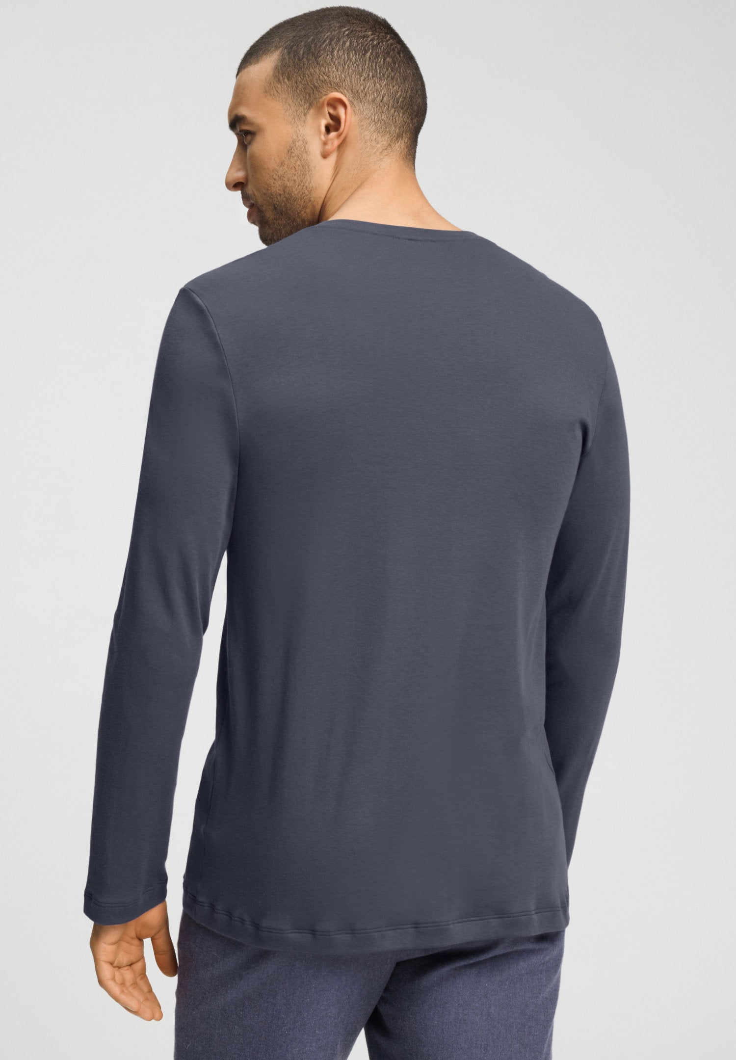 hanro-cozy-comfort-henley-shirt-stormy-gray-baumwolle image 5