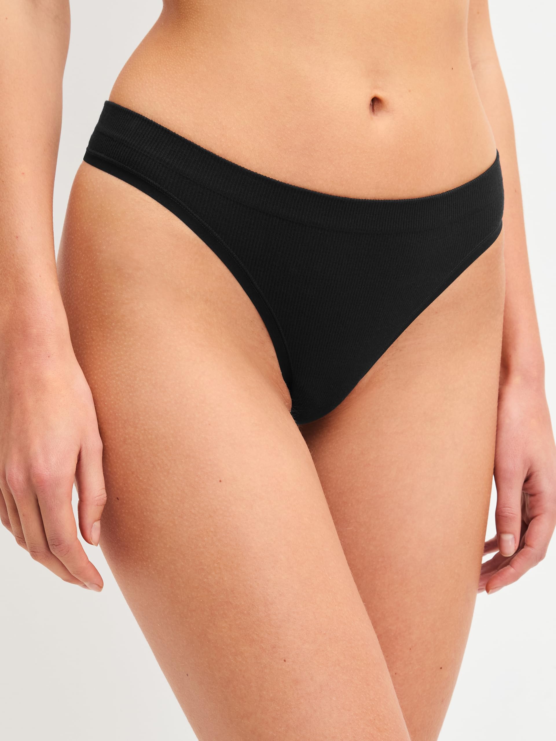 calida-natural-skin-slip-schwarz-36-38-seamless image 2
