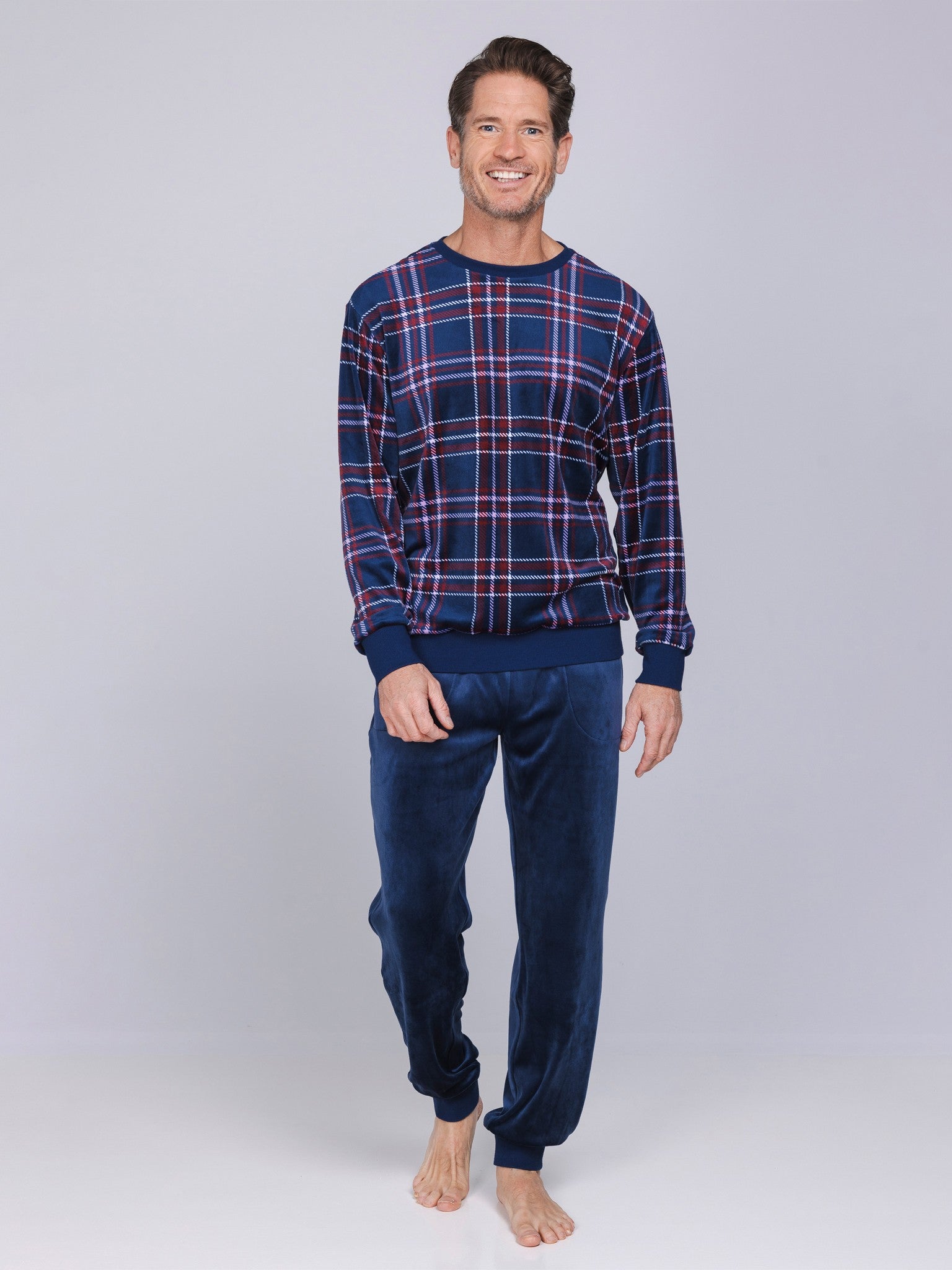 pastunette-northern-checks-herren-pyjama-dunkelblau-velours image 4