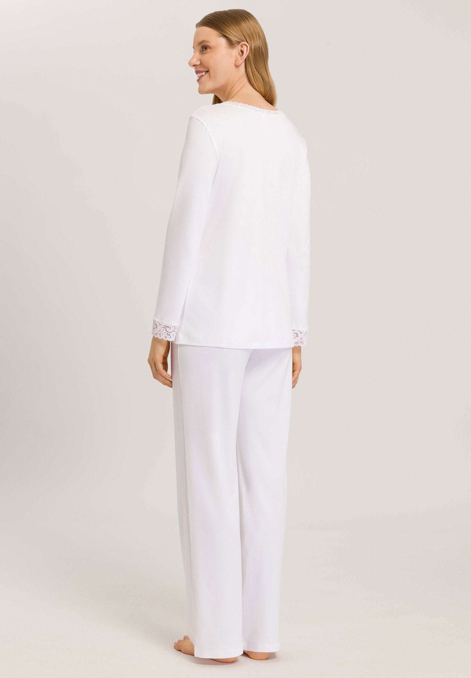 hanro-moments-pyjama-lang-white-baumwolle-spitze-set image 4