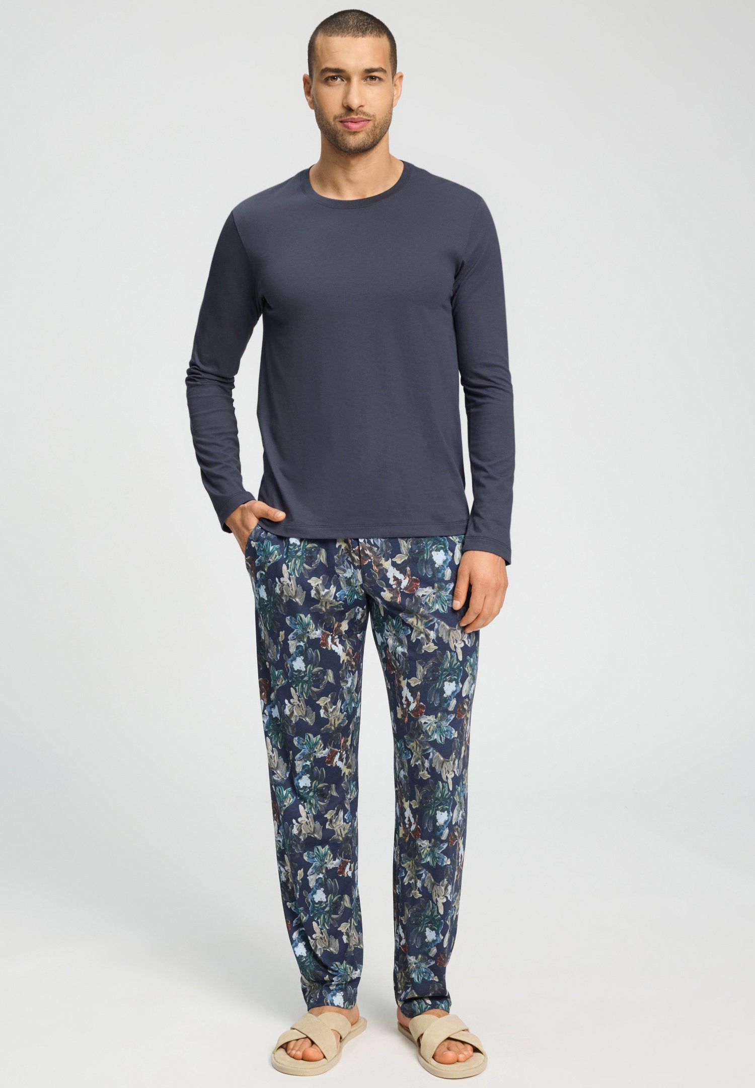 hanro-living-shirts-langarmshirt-stormy-gray-baumwolle image 5