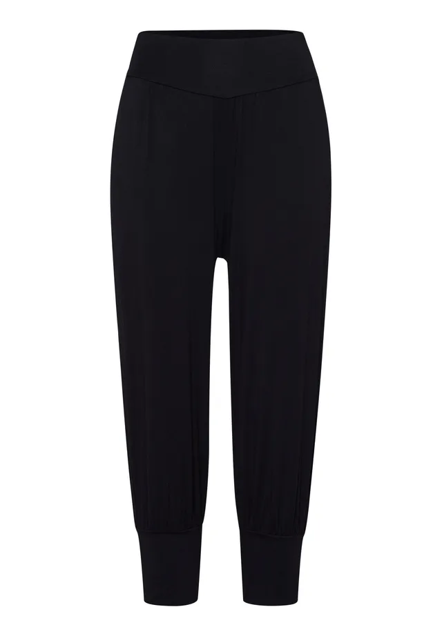 hanro-yoga-hose-black-beauty-lang-tencel-modal image 1