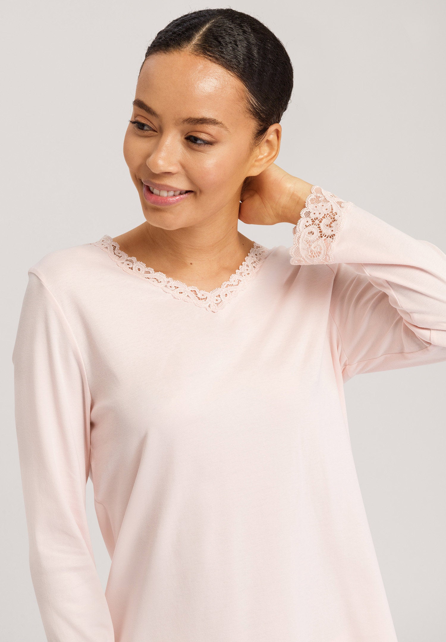hanro-moments-pyjama-lang-crystal-pink-baumwolle-spitze image 5