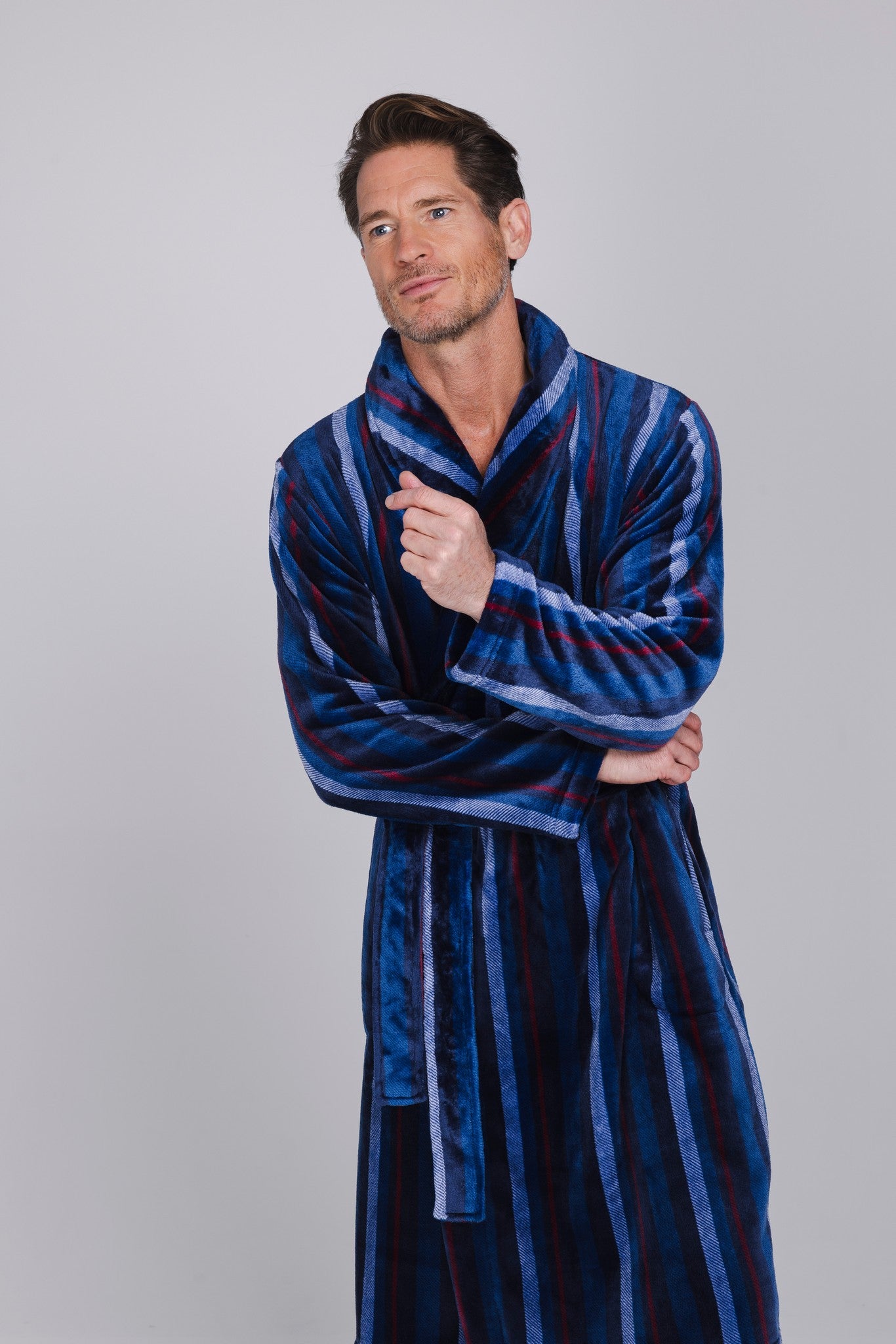 pastunette-northern-nights-morgenmantel-herren-blau-streifen-fleece image 5