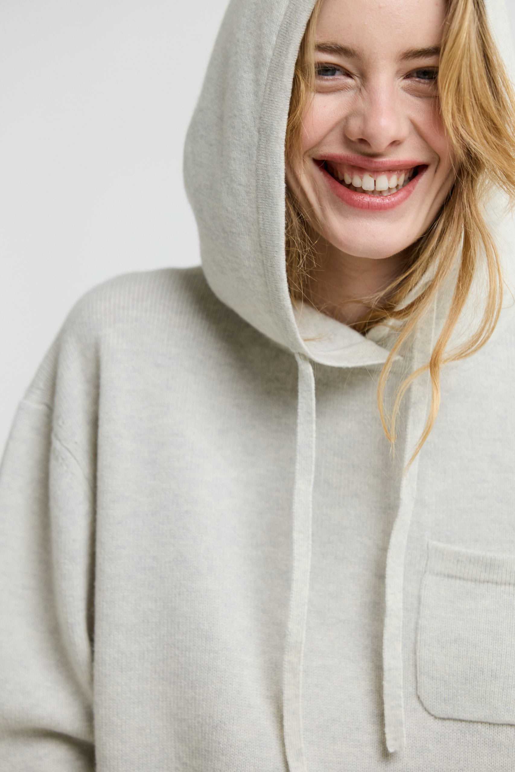 sunday-in-bed-henri-hoodie-wolle-cashmere-loungewear image 2