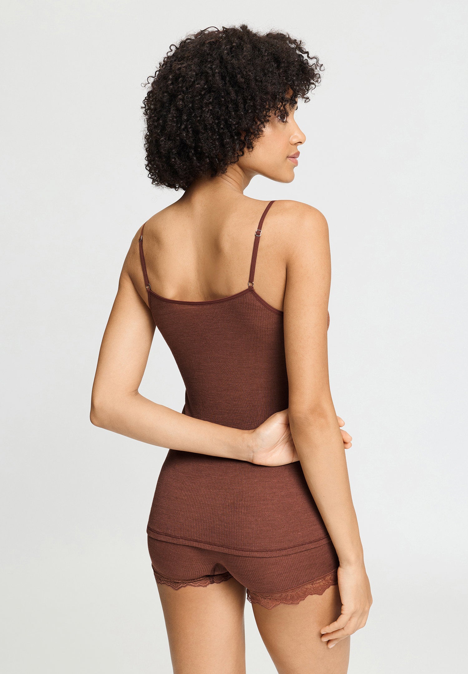 hanro-woolen-lace-spaghettitop-cinnamon-spitze image 4
