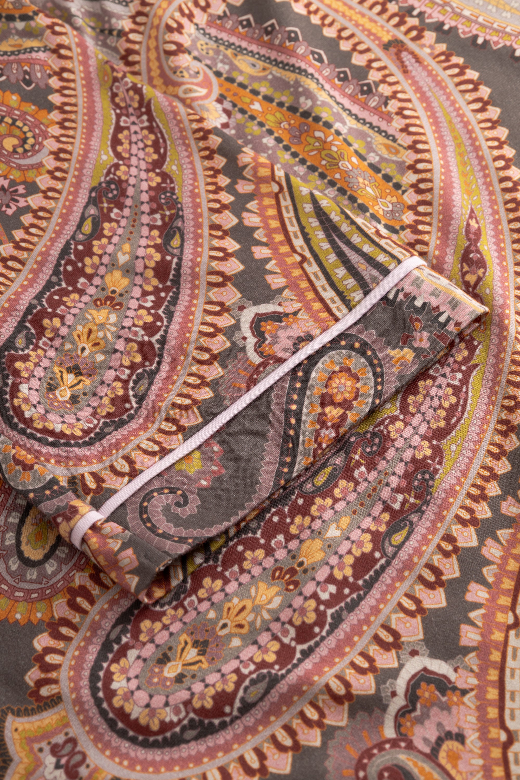 r-sch-be-happy-nachthemd-mini-braun-paisley-modal image 5