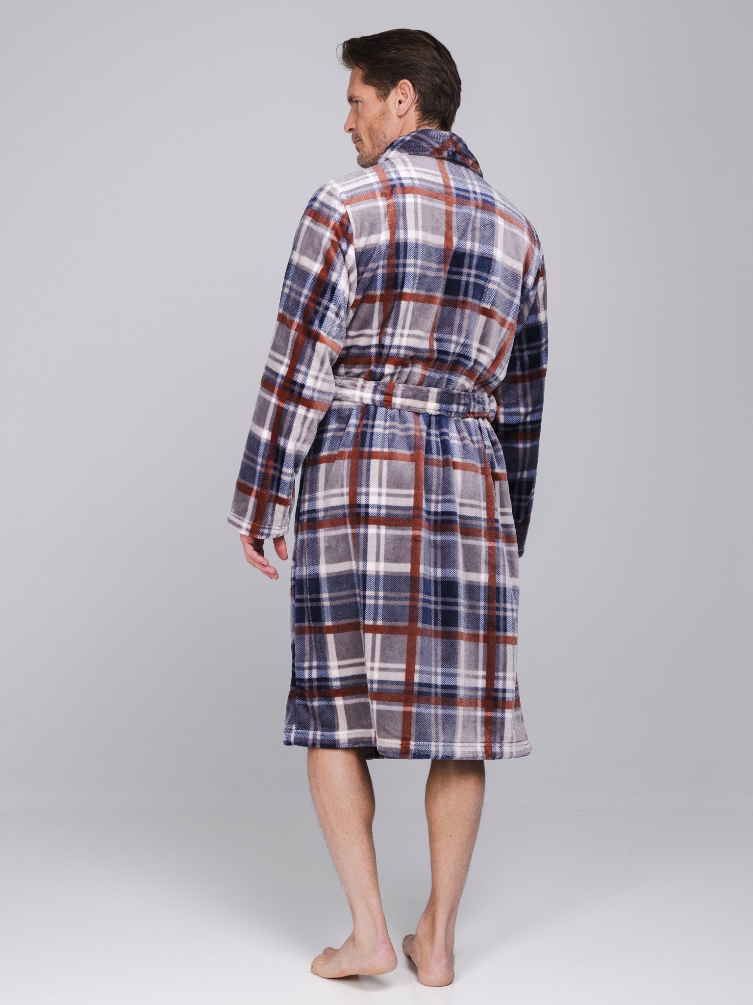 pastunette-urban-essence-bademantel-herren-grau-kariert-fleece image 3