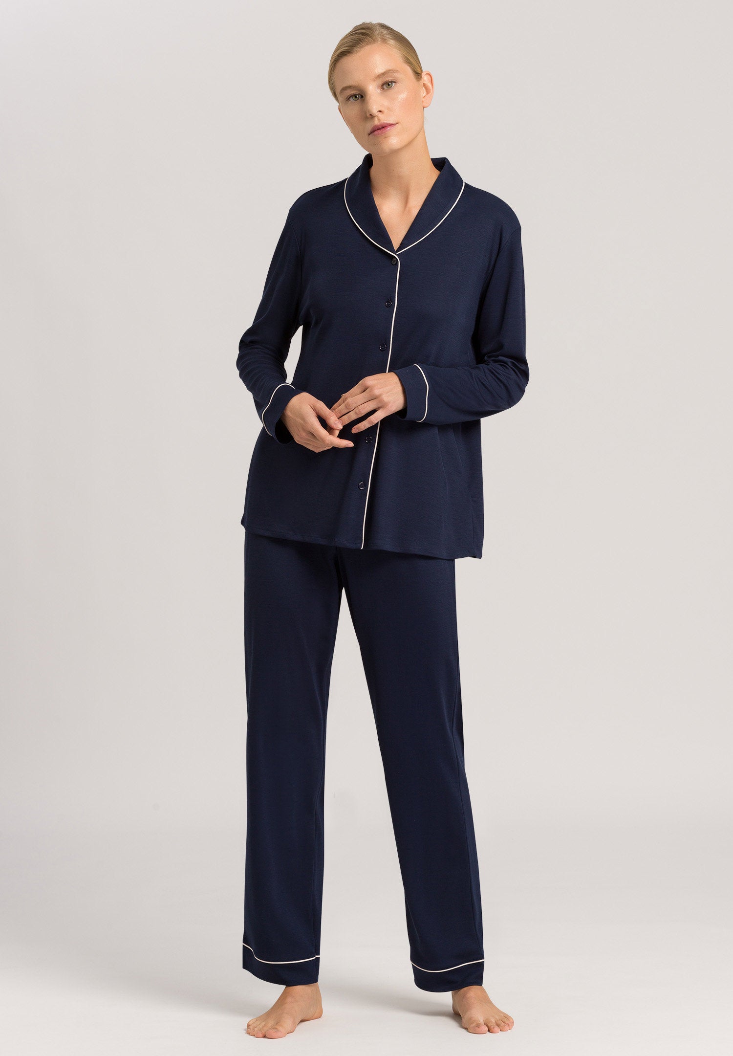 hanro-natural-comfort-pyjama-lang-deep-navy-tencel image 2