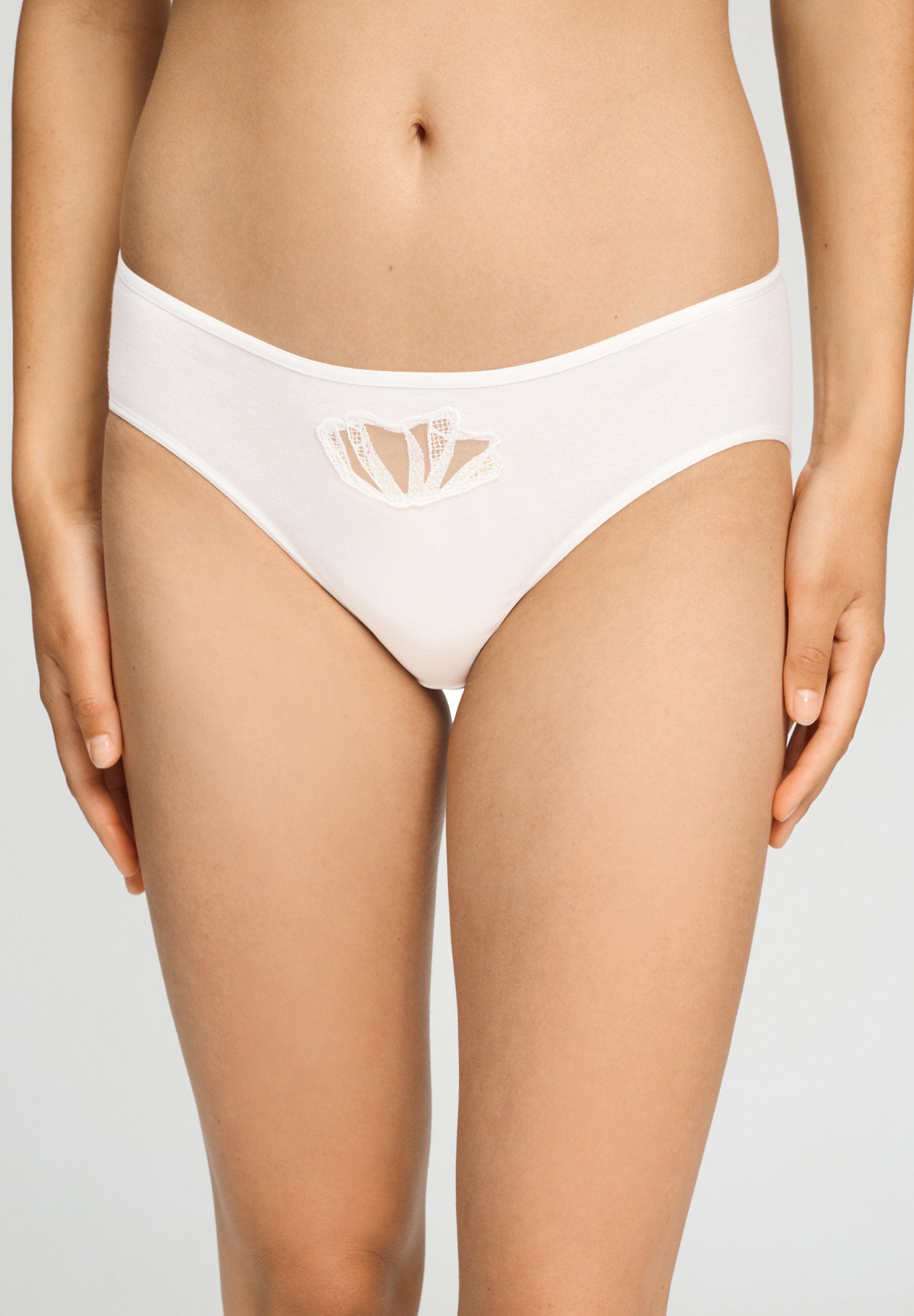 hanro-rosaria-midi-slip-damen-off-white-baumwolle-stickerei image 2