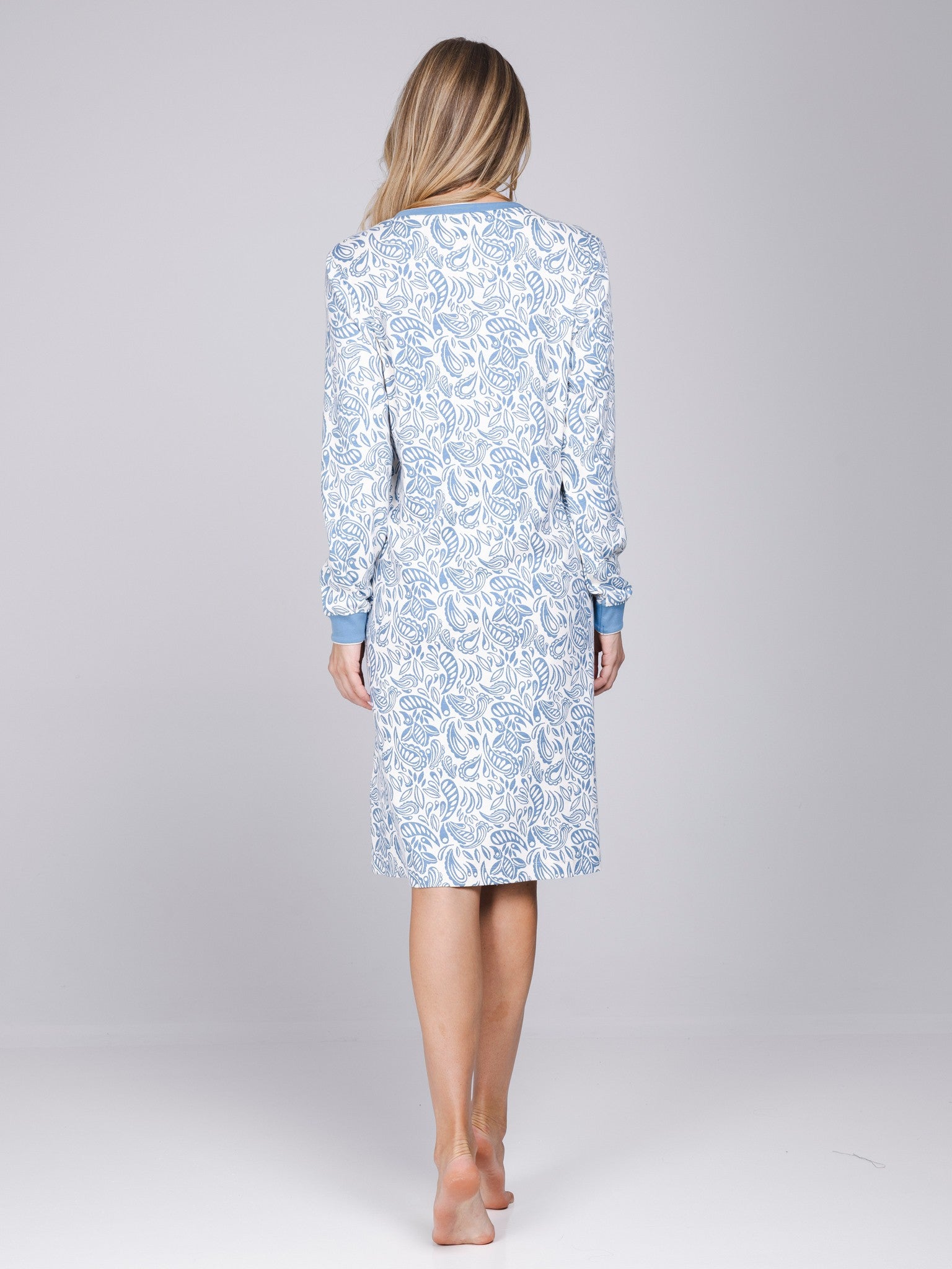 pastunette-soft-paisley-nachthemd-blau-baumwolle-langarm image 3