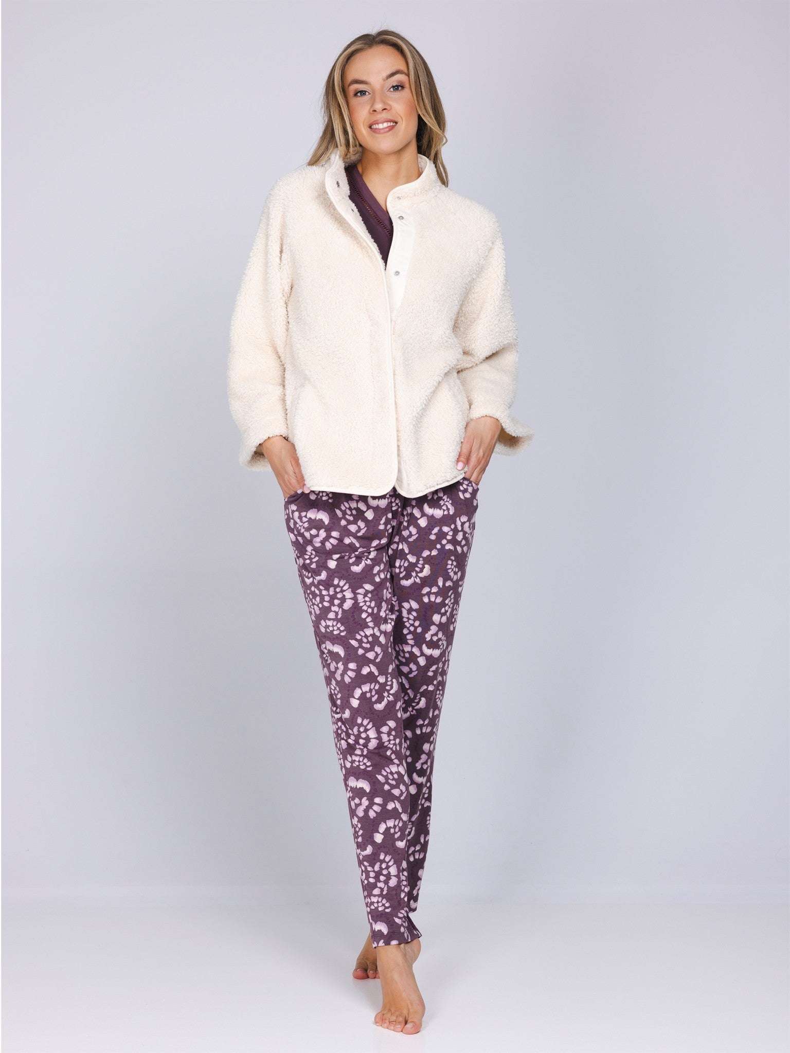 pastunette-premium-lounge-weste-wei-hausjacke image 3