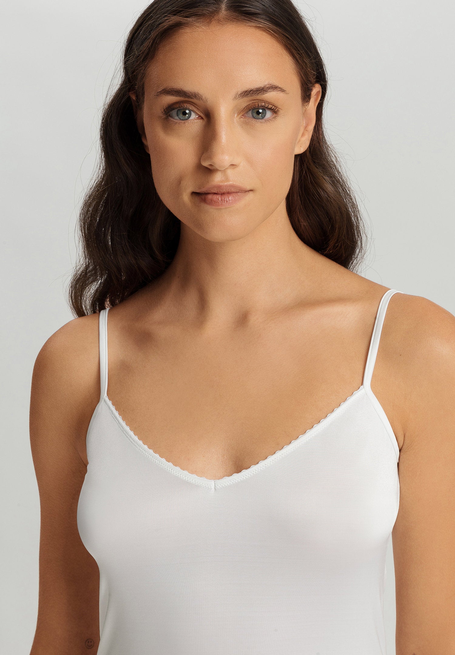 hanro-satin-deluxe-bodydress-unterkleid-off-white-110cm-satin image 5