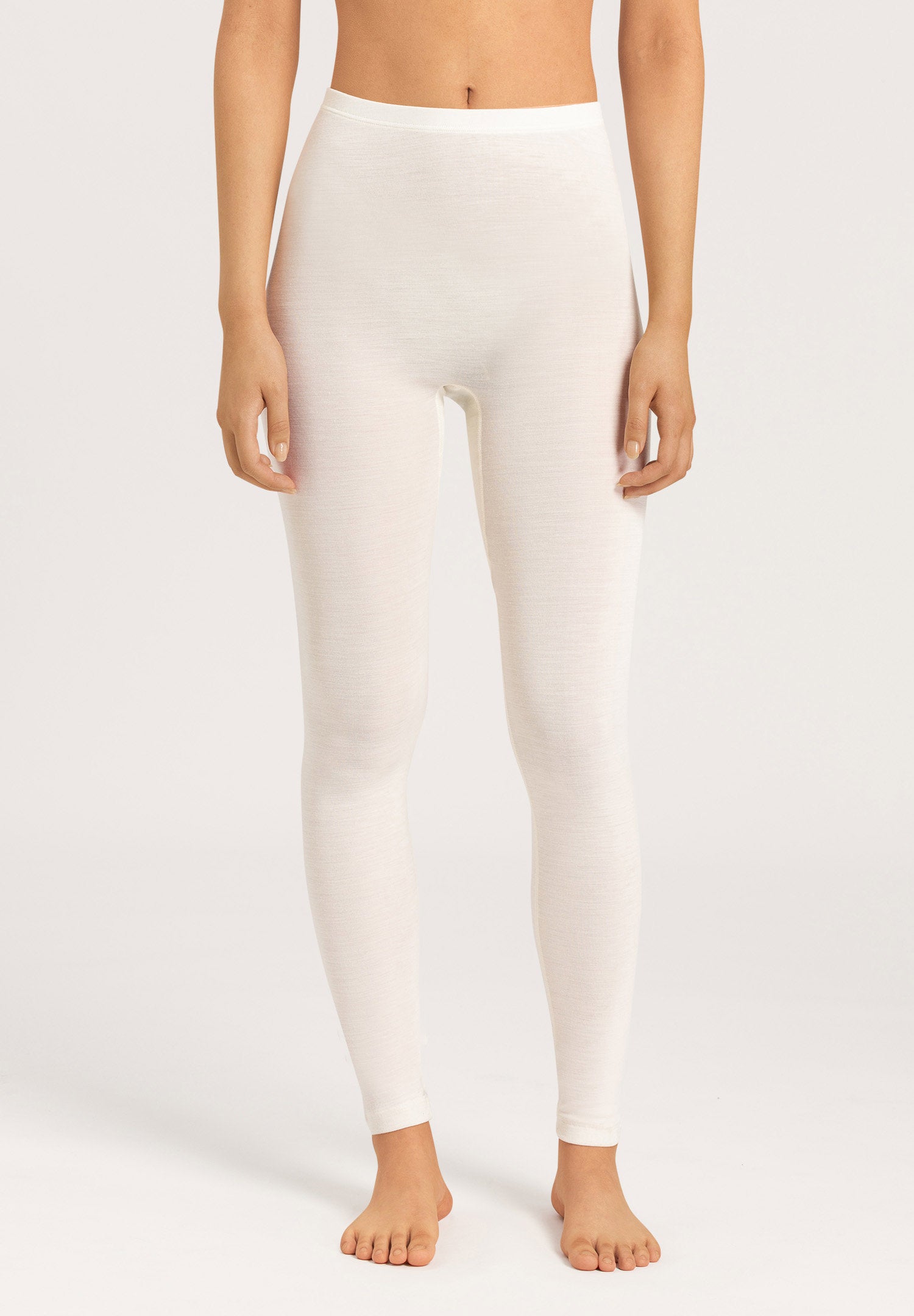 hanro-woolen-silk-071422-leggings-damen-cygne-wolle-seide image 2