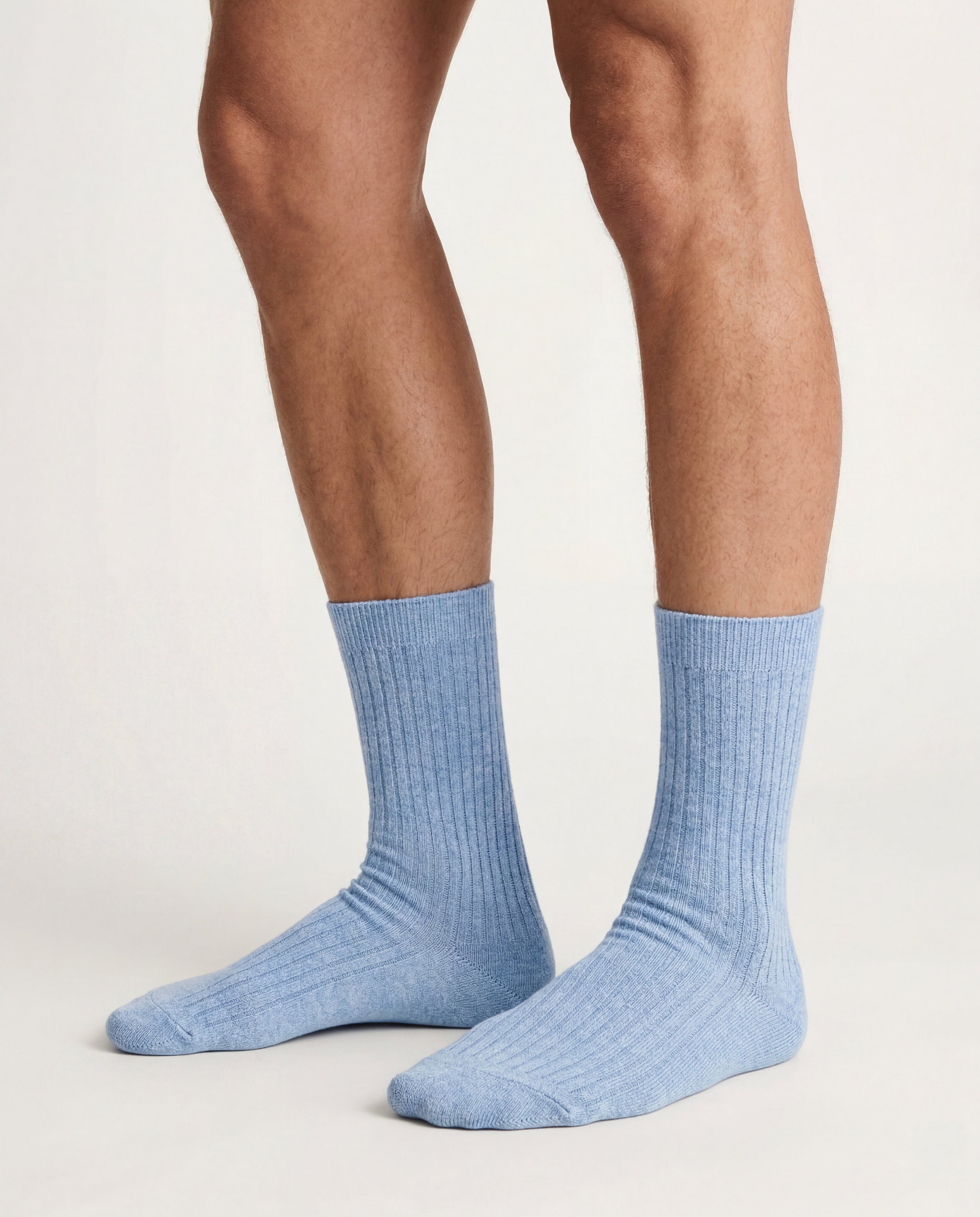 hanro-accessories-socken-kaschmir-chalky-blue image 2