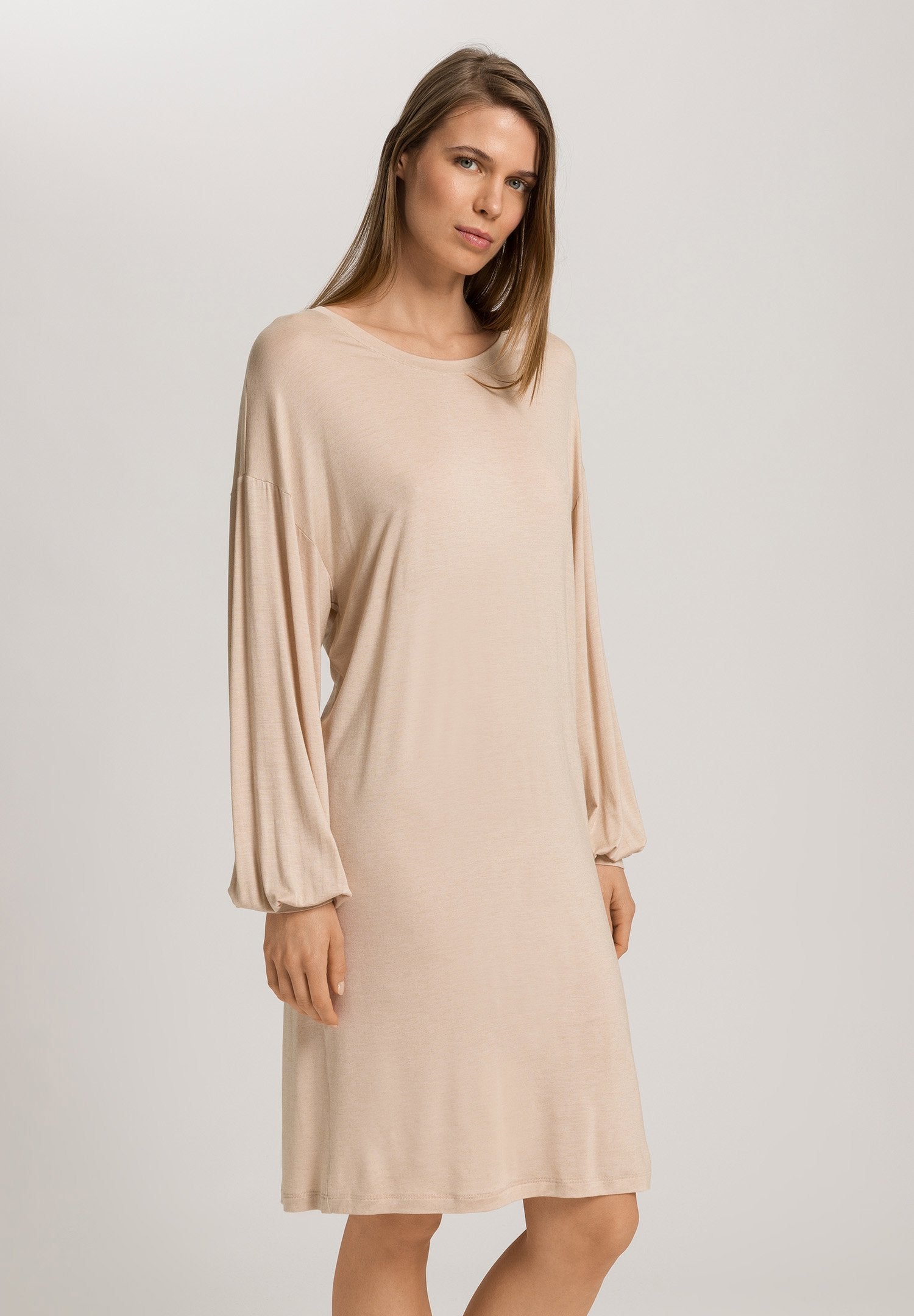 hanro-natural-wear-kleid-damen-coffee-quartz-kaschmir image 2
