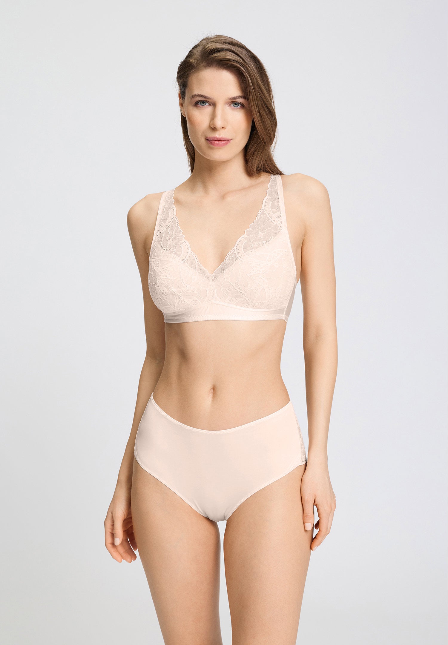 hanro-azelia-soft-bh-creamy-glass-spitze-b-gellos-gepolstert image 2