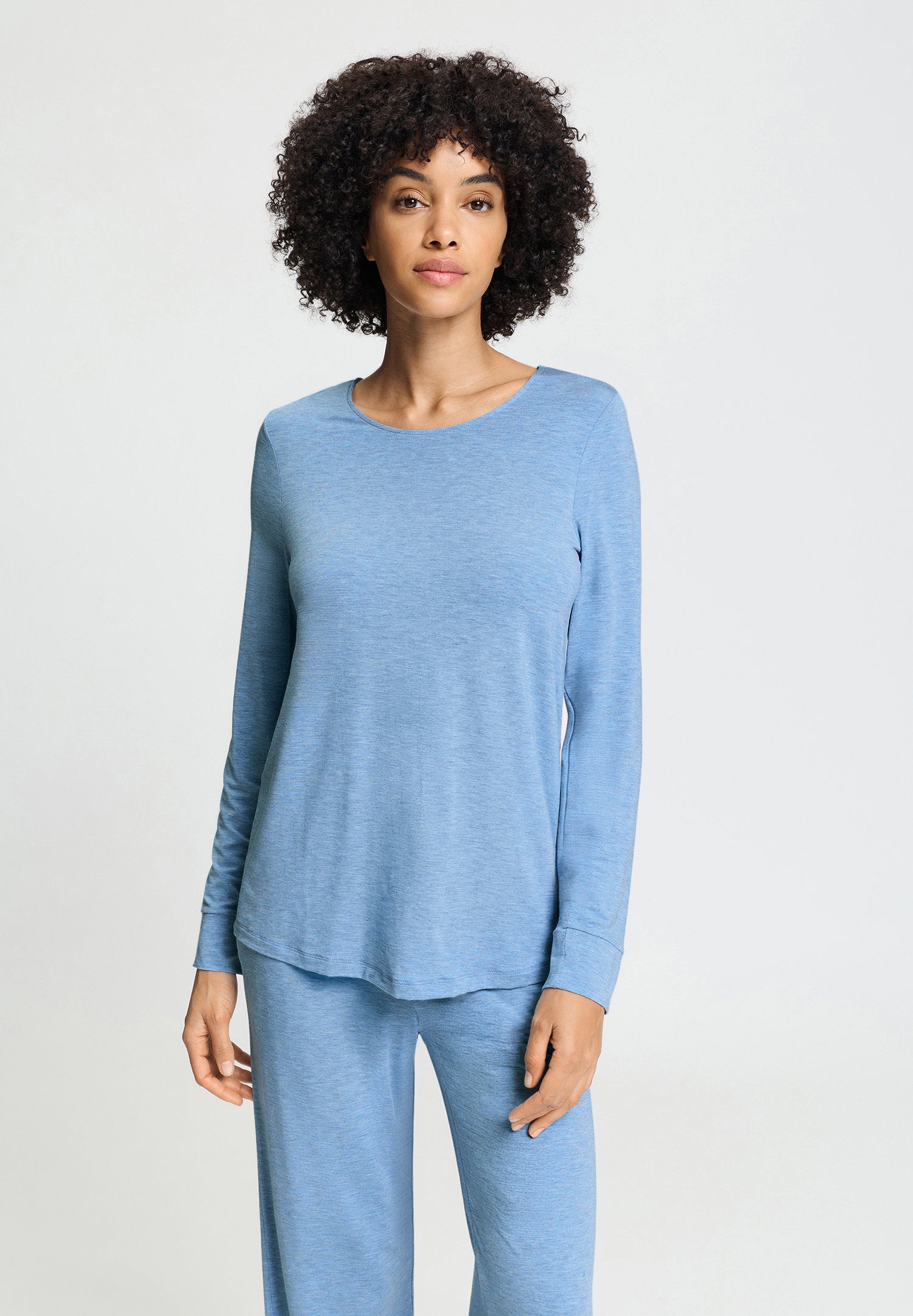 hanro-natural-elegance-langarmshirt-bluebird-melange-viskose image 2