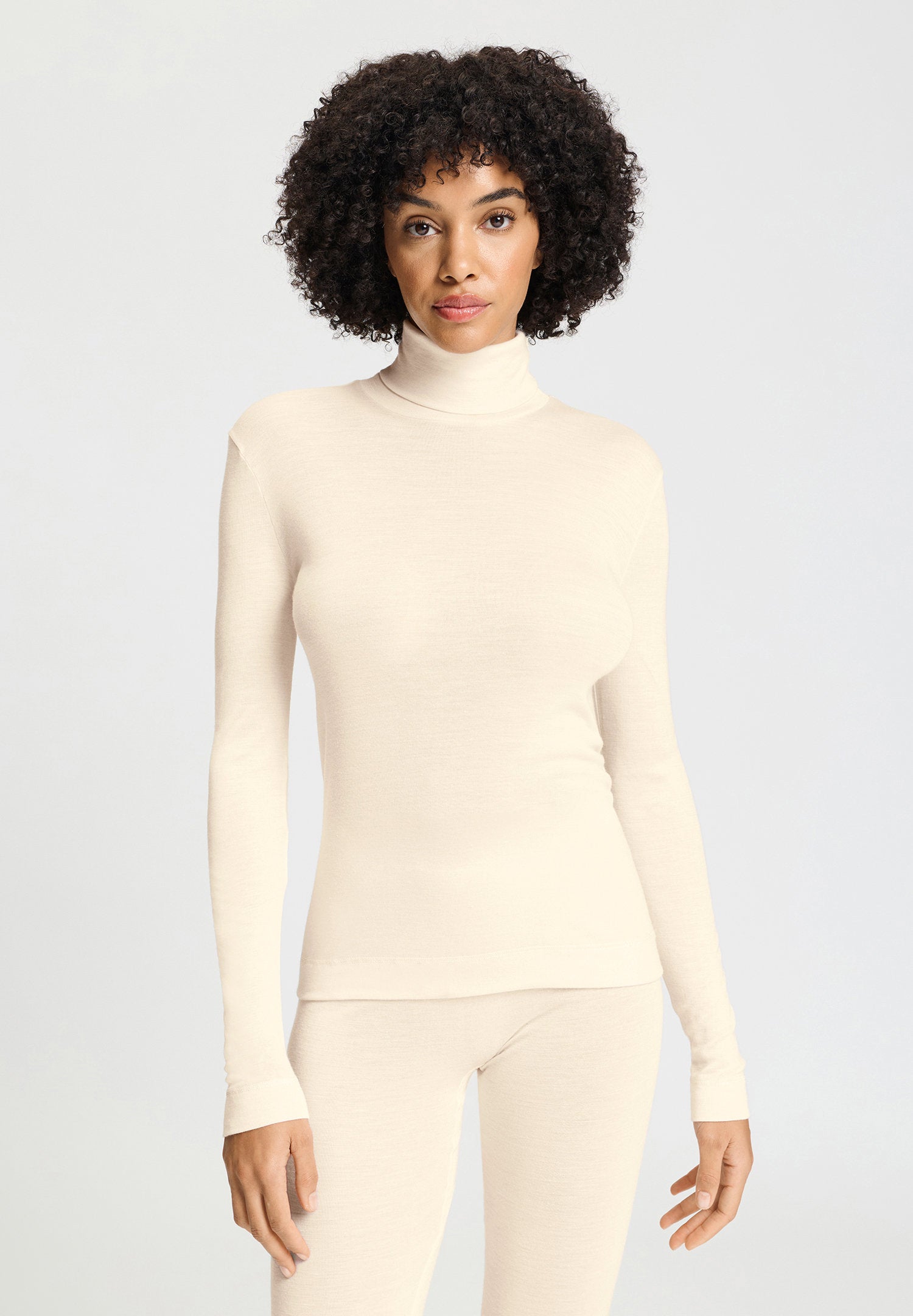 hanro-silk-cashmere-rollkragenshirt-damen-vanilla-seide image 2
