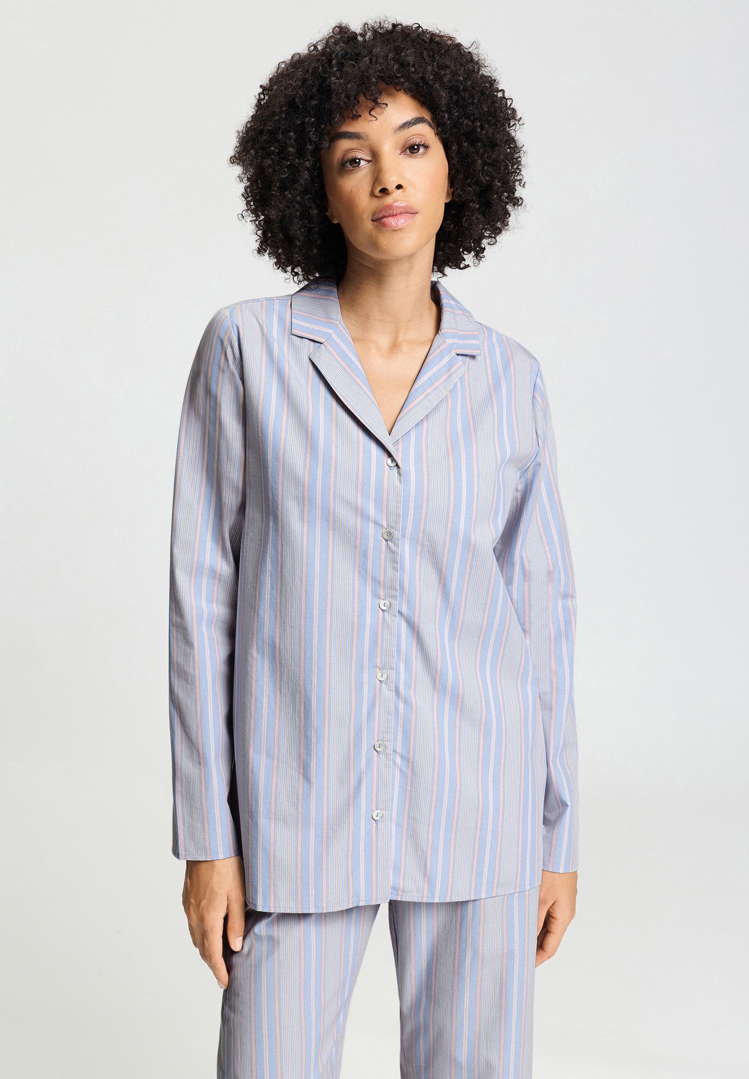 hanro-sleep-lounge-bigshirt-damen-lilian-stripes image 3