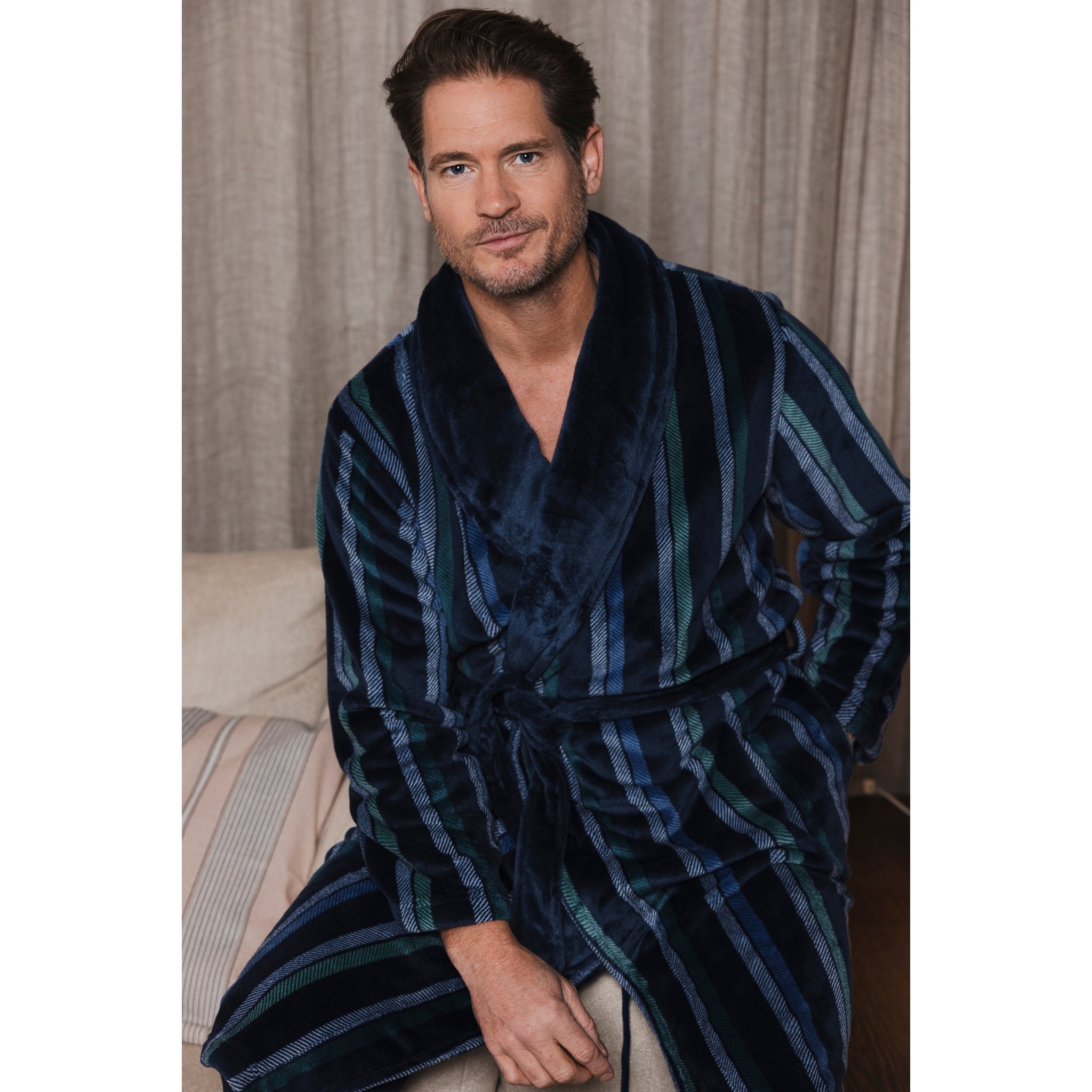 pastunette-for-men-graphic-morgenmantel-blau-fleece image 4