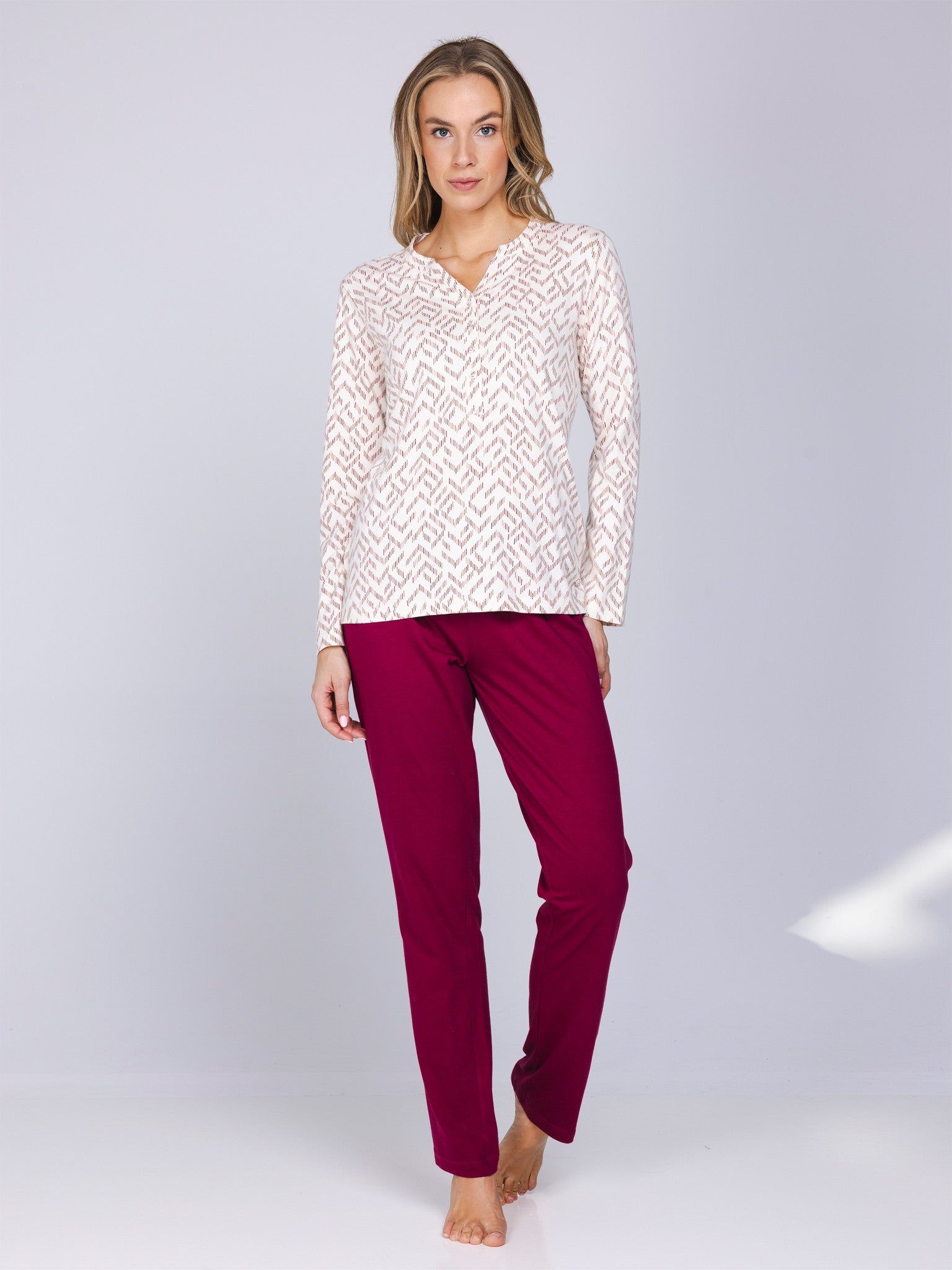 pastunette-rosewood-comfort-damen-pyjama-rot-bio-baumwolle image 2