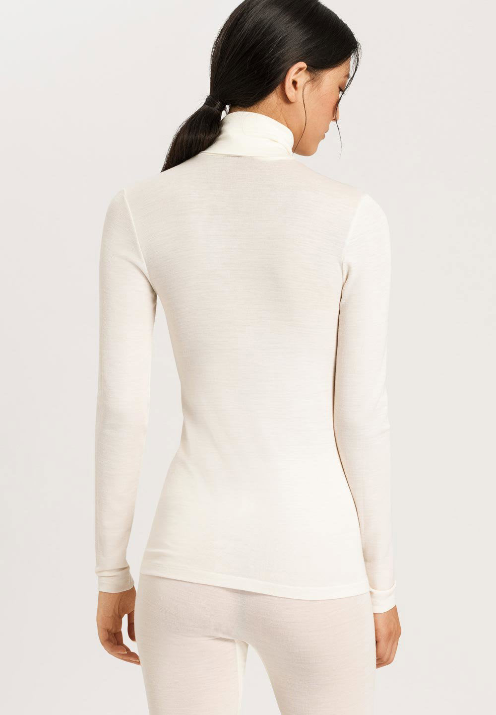 hanro-woolen-silk-rollkragen-shirt-071423-cygne-wolle-seide image 4
