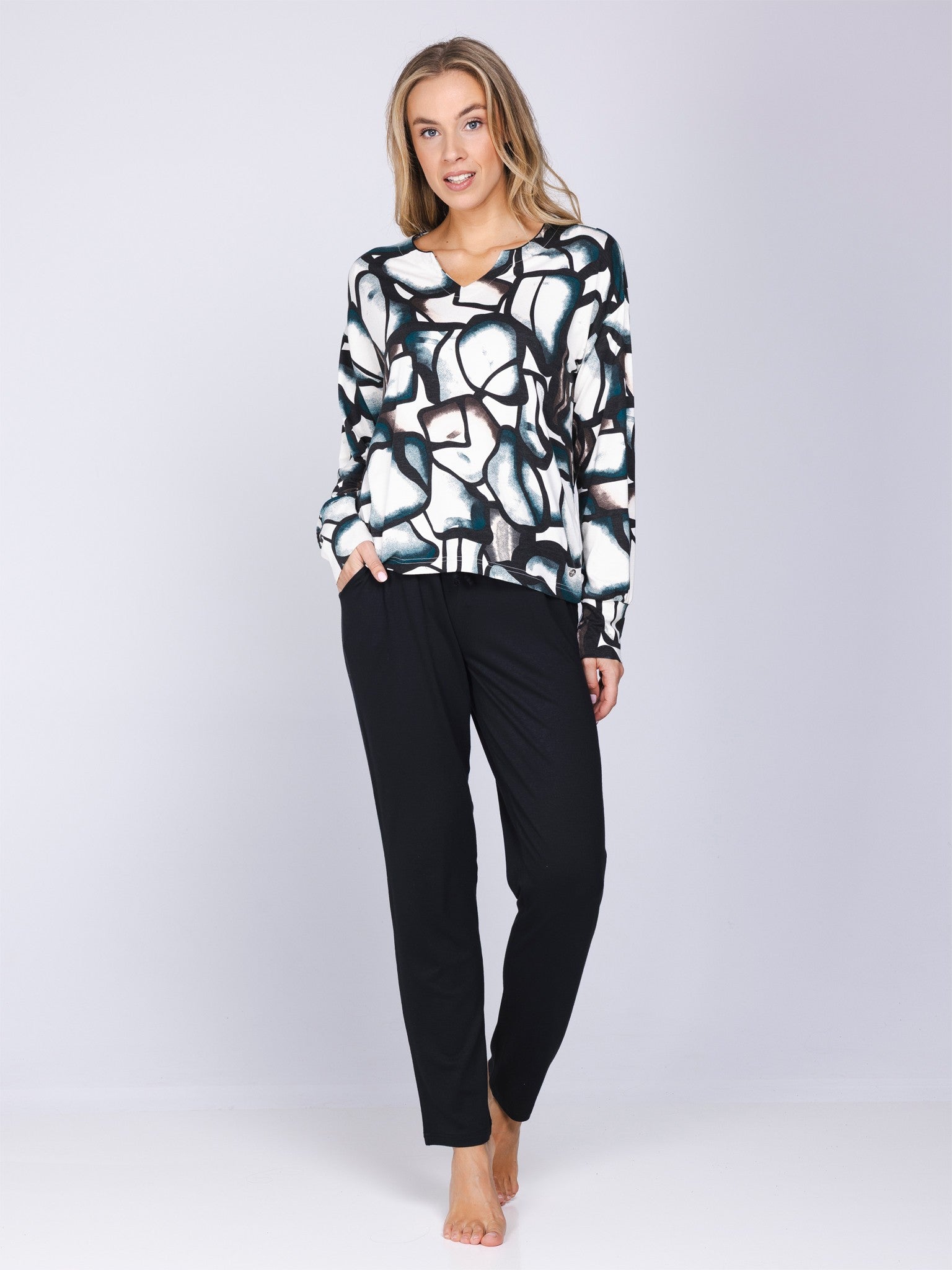 pastunette-premium-midnight-haze-pyjama-damen-schwarz image 3