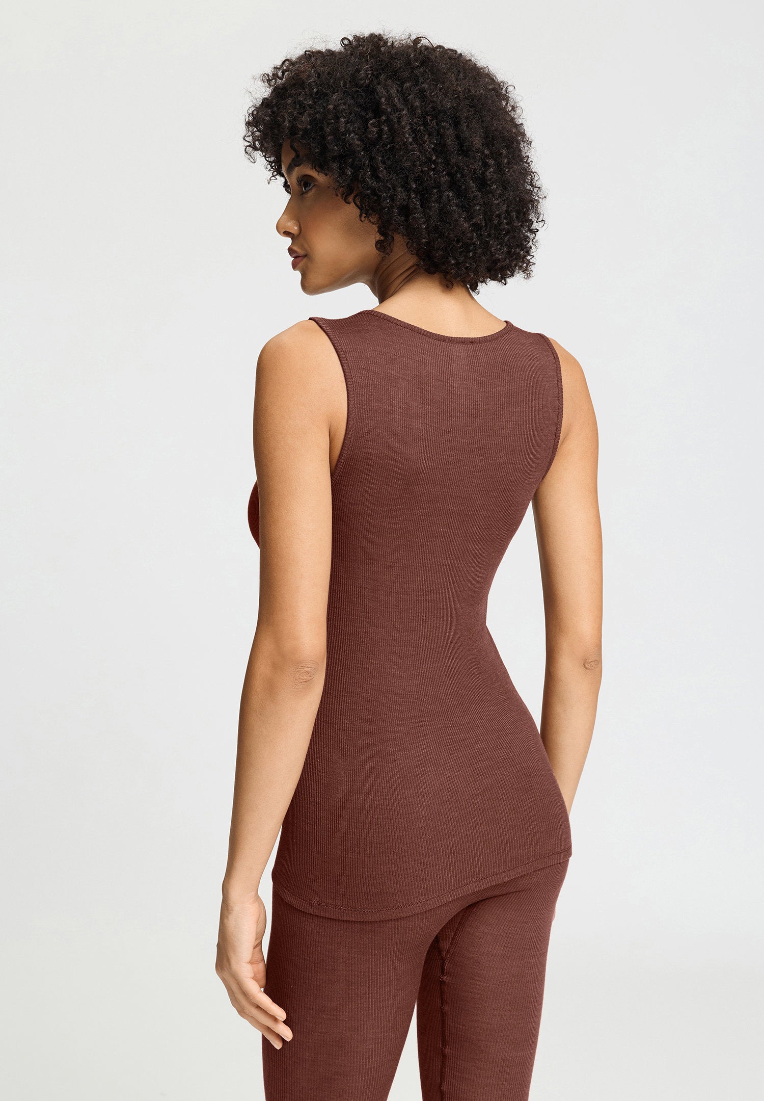 hanro-woolen-lace-tank-top-cinnamon-merino-seide image 4