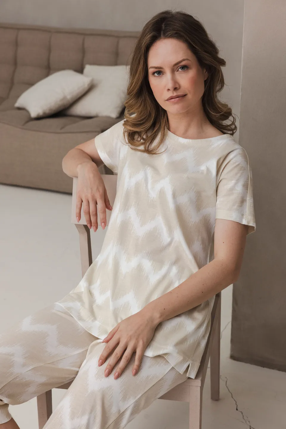 pastunette-premium-sketchy-waves-pyjama-beige-baumwolle-modal image 1