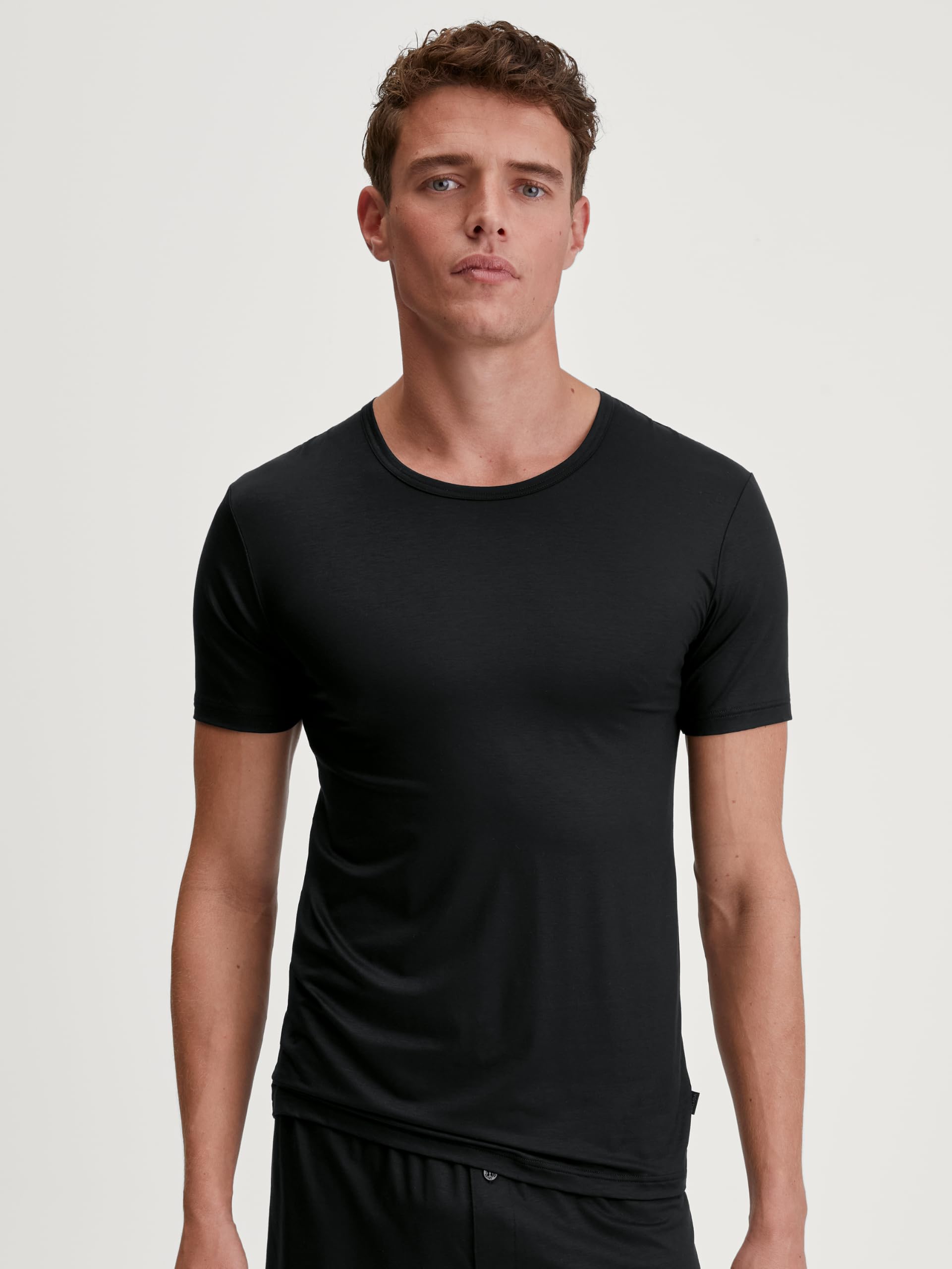 calida-natural-cooling-t-shirt-herren-schwarz-gr-52-54-k-hlend image 2