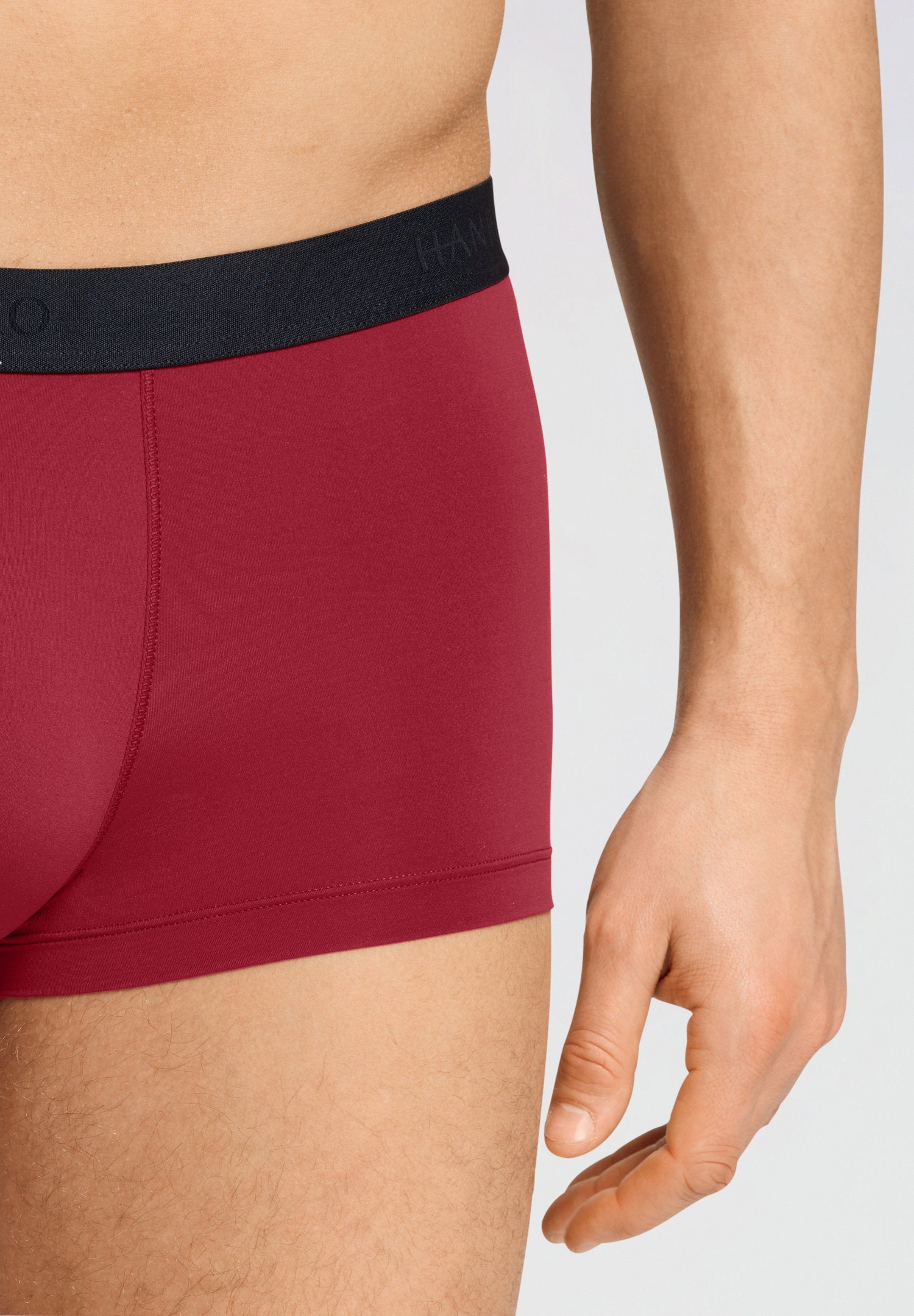 hanro-micro-touch-pants-intense-red-microfaser-boxer image 6
