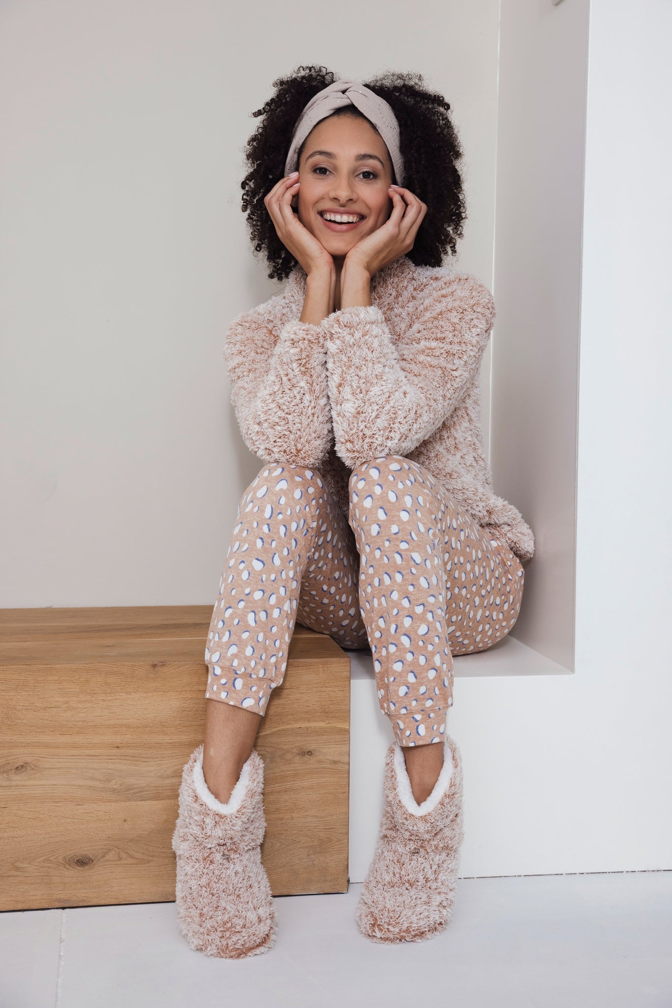 pastunette-rebelle-cosy-frost-pyjamahose-beige image 6