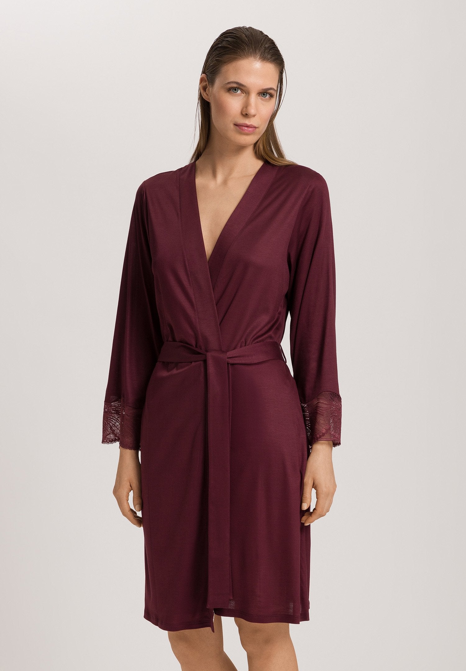 hanro-lilith-robe-100cm-vivid-brown-tencel-spitze image 2