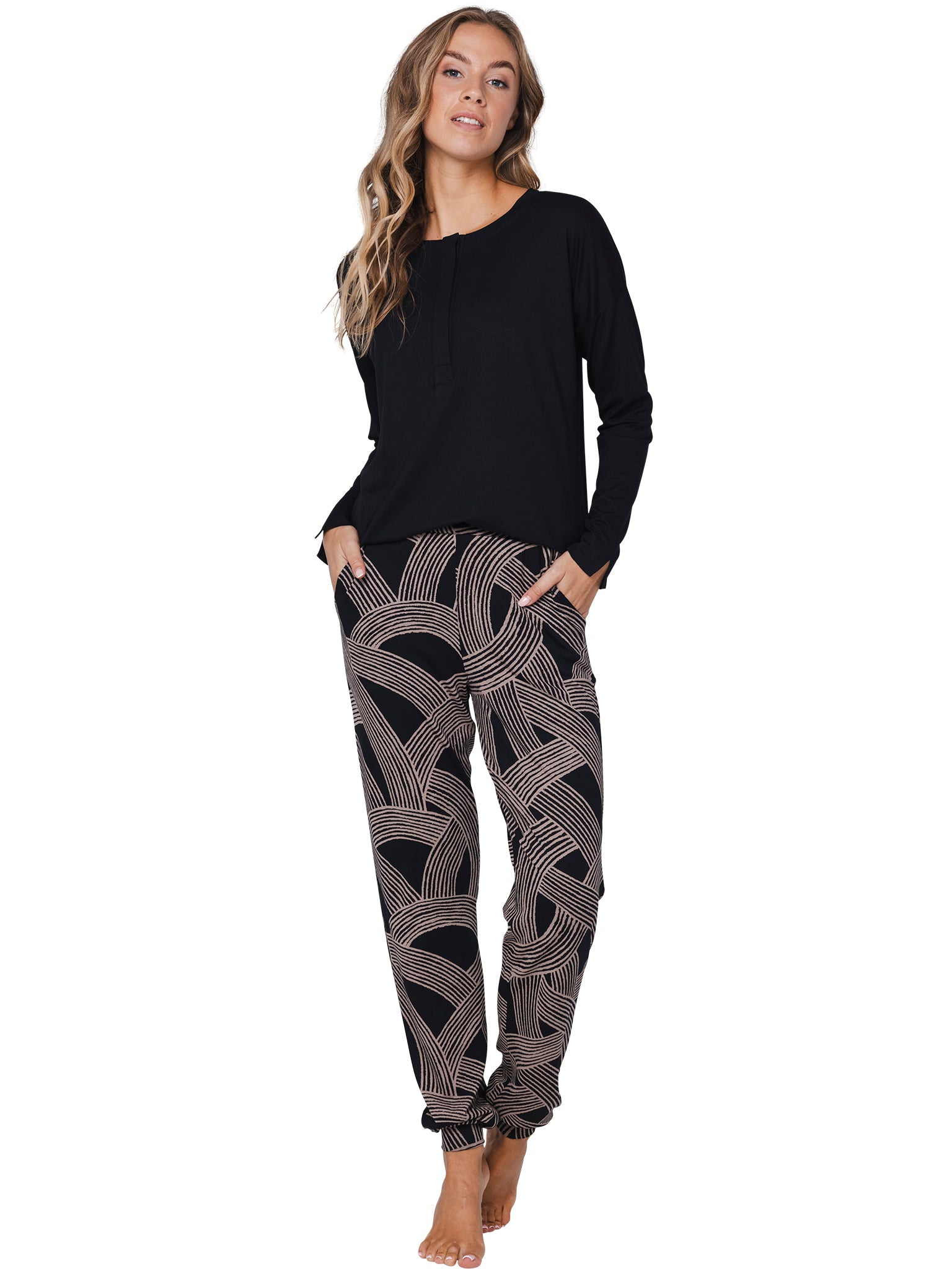 pastunette-premium-balance-pyjama-schwarz-mit-print image 3