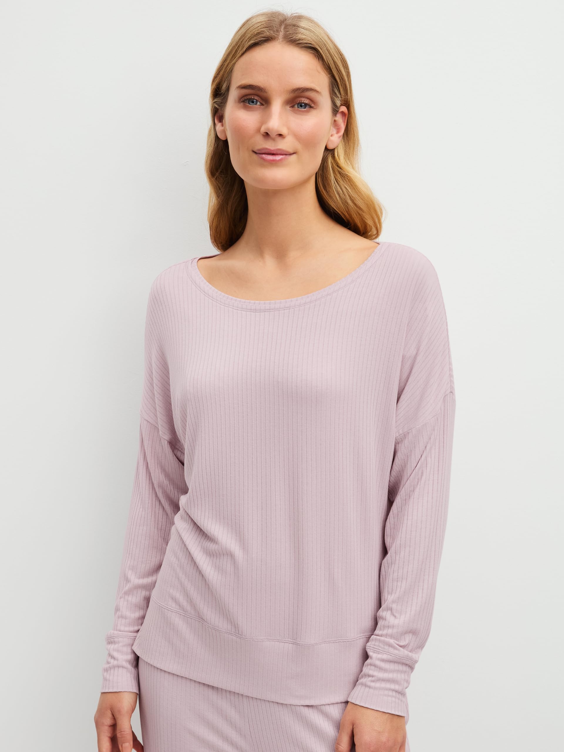 calida-feminine-lounge-langarmshirt-damen-ripp-schwarz image 2